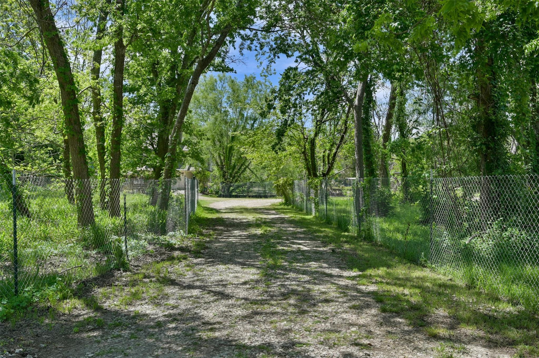 1717 Channel Rd, Austin, TX 78746