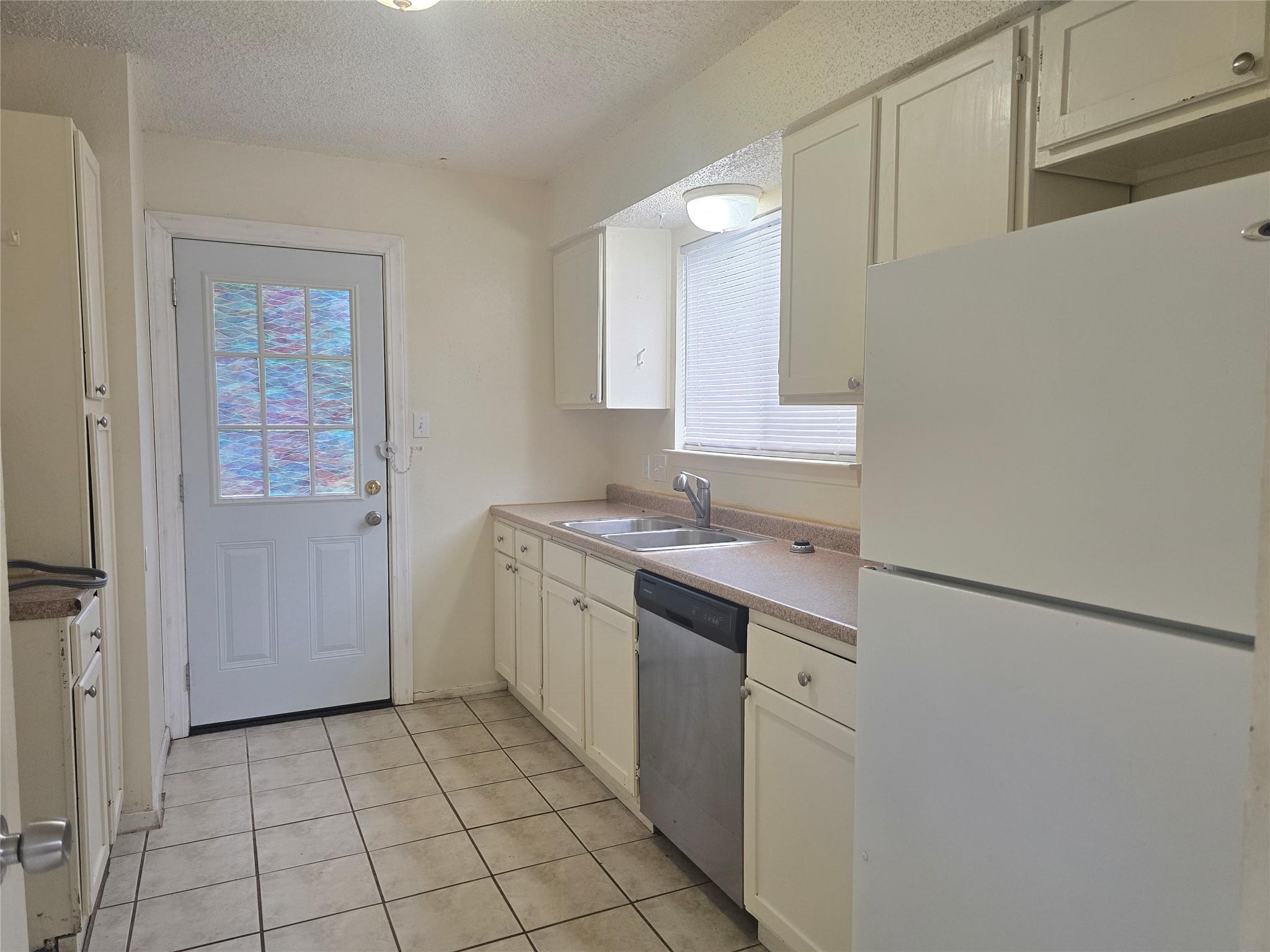 420 Vista West Ct # B, Bastrop, TX 78602