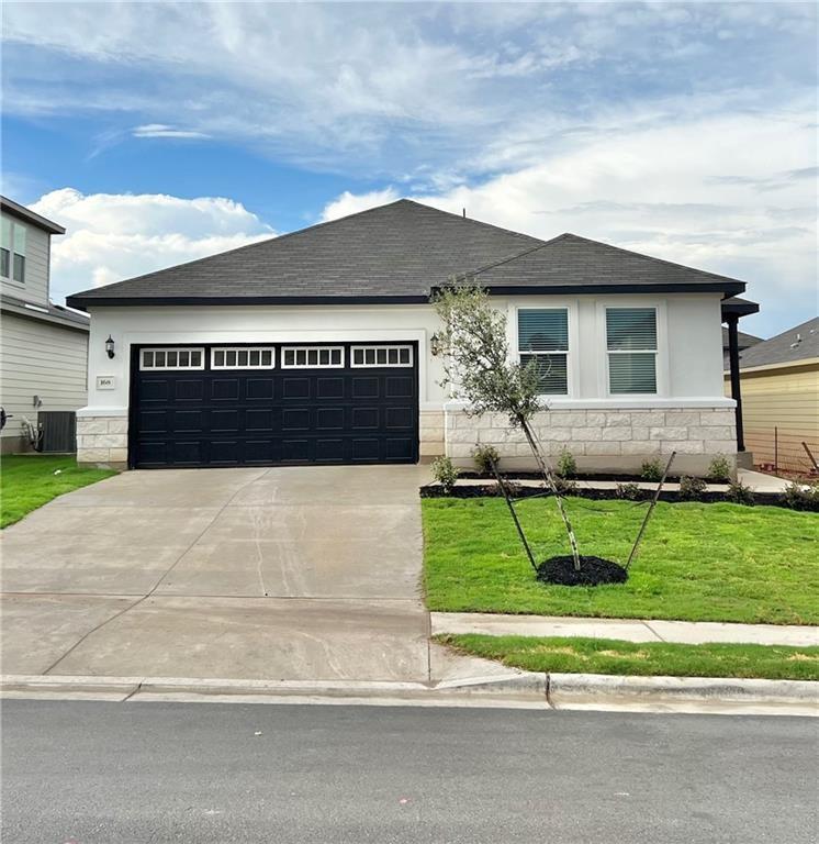 168 Andesite Trl, Liberty Hill, TX 78642
