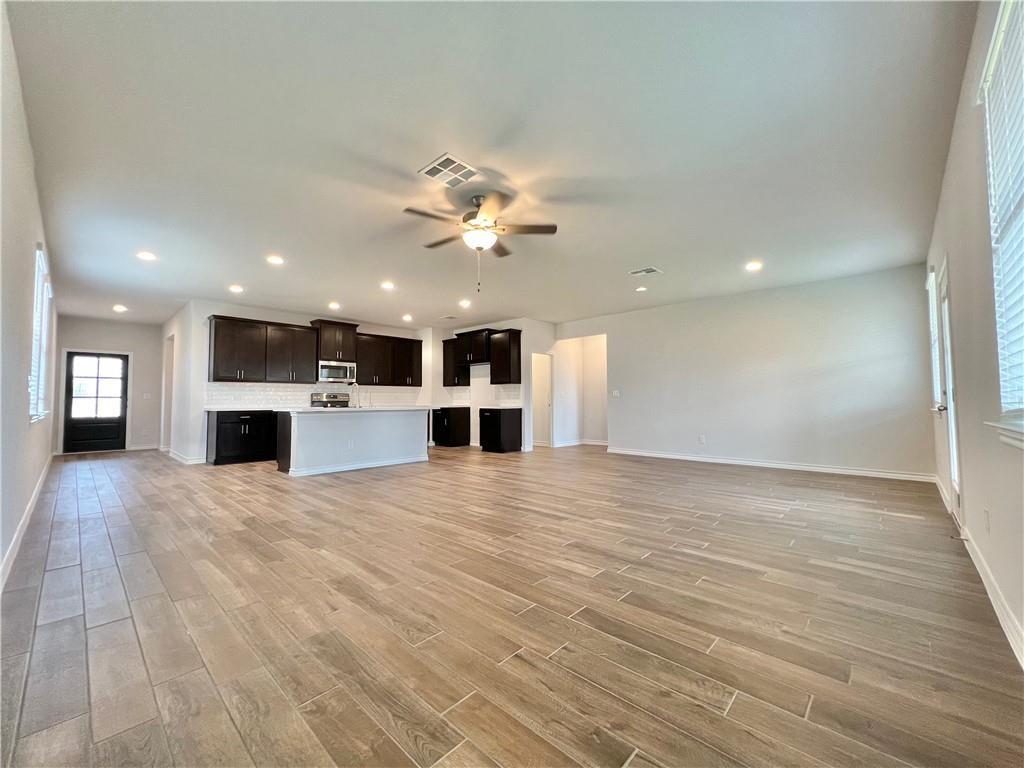 168 Andesite Trl, Liberty Hill, TX 78642