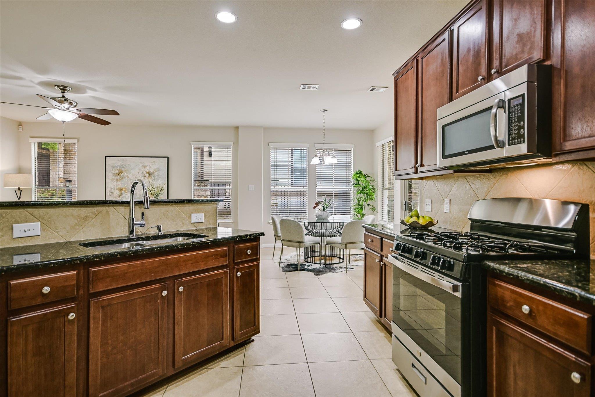 11400 W Parmer Ln # 99, Cedar Park, TX 78613