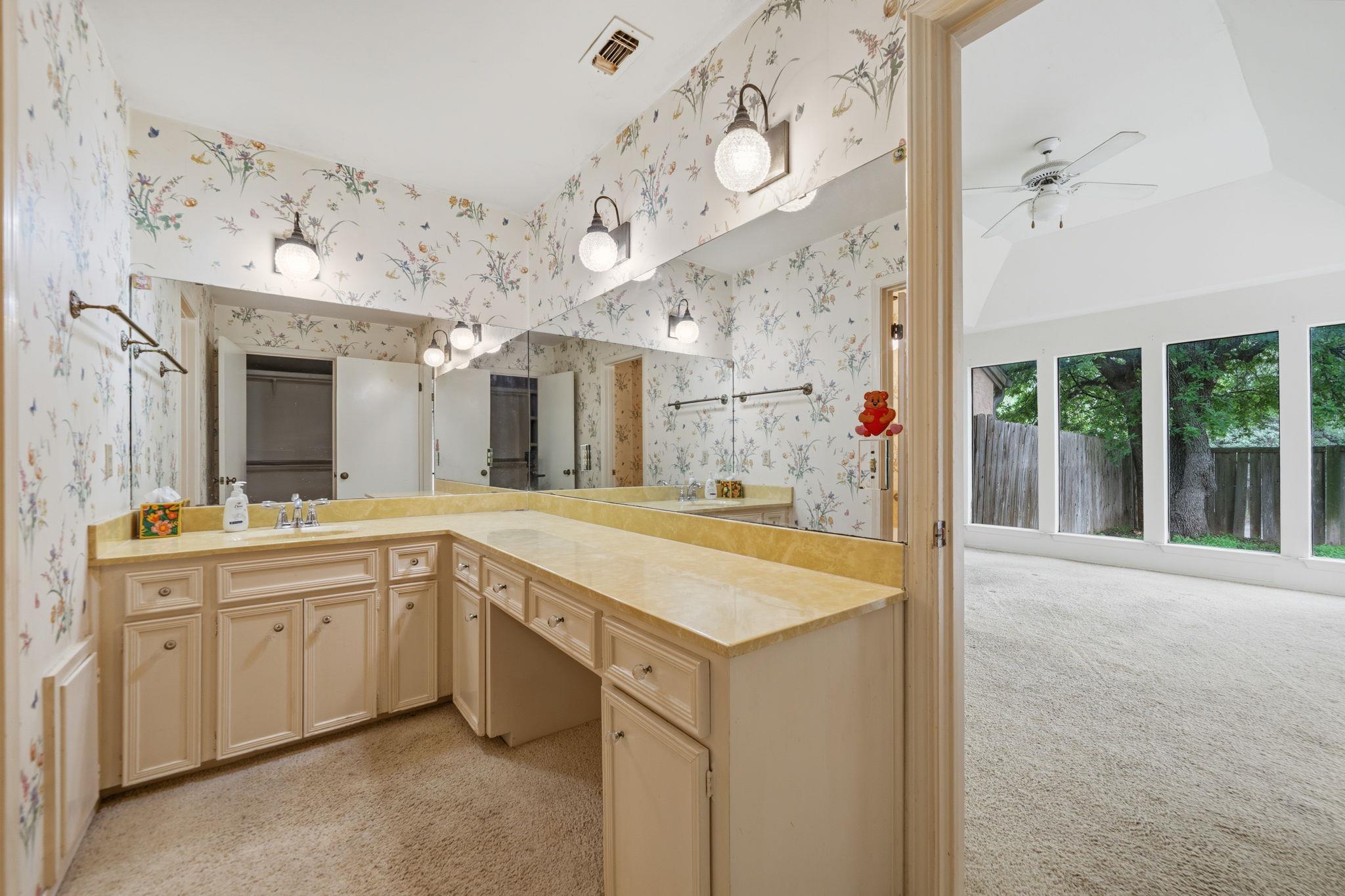 3839 Steck Ave, Austin, TX 78759
