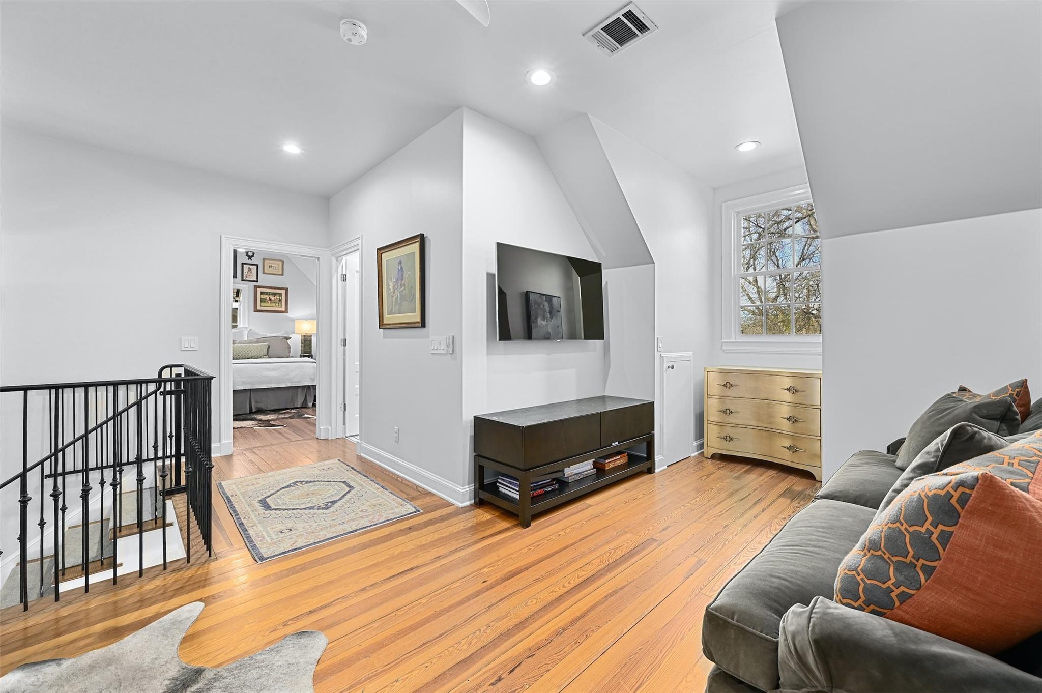 1307 Elton Ln, Austin, TX 78703