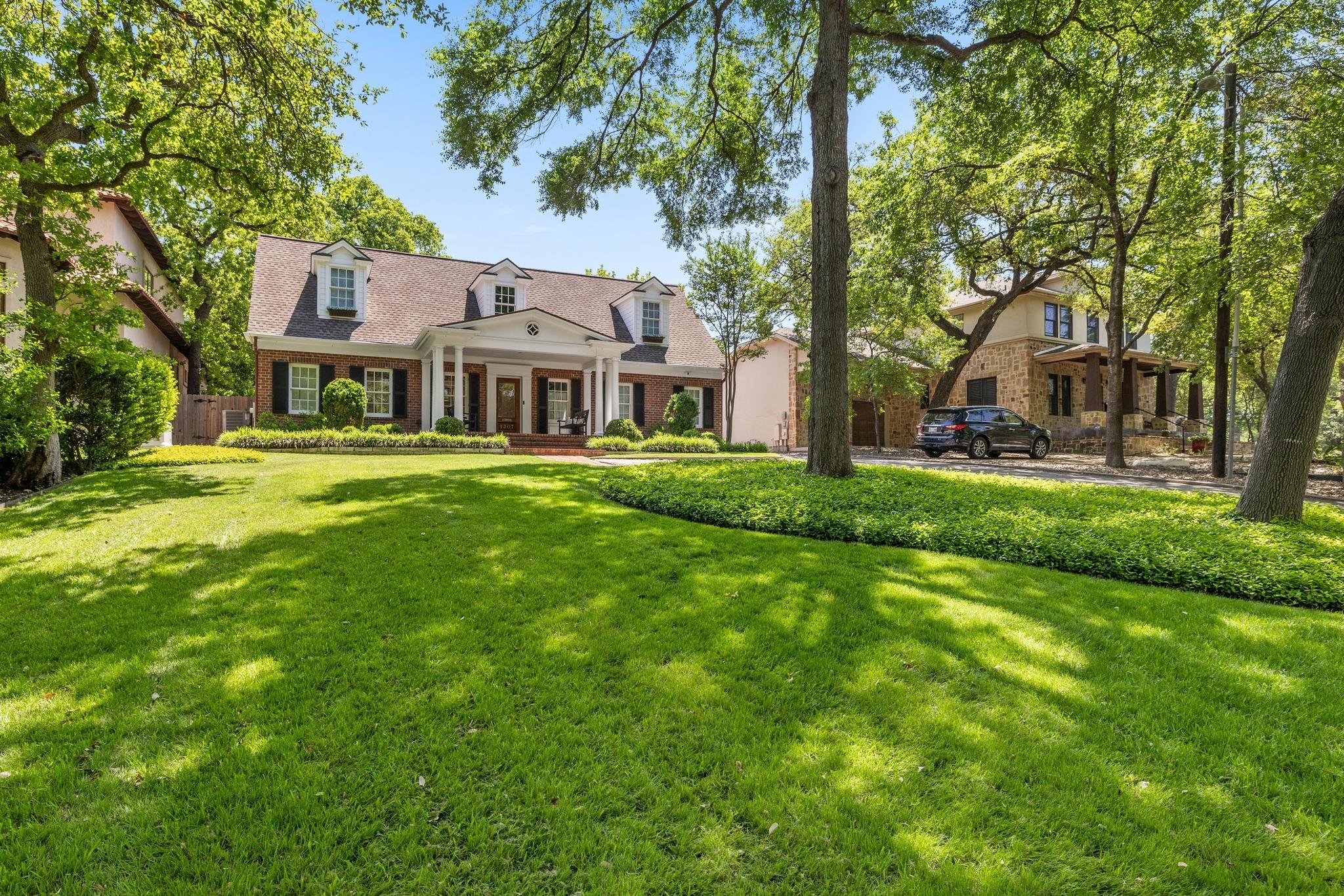1307 Elton Ln, Austin, TX 78703