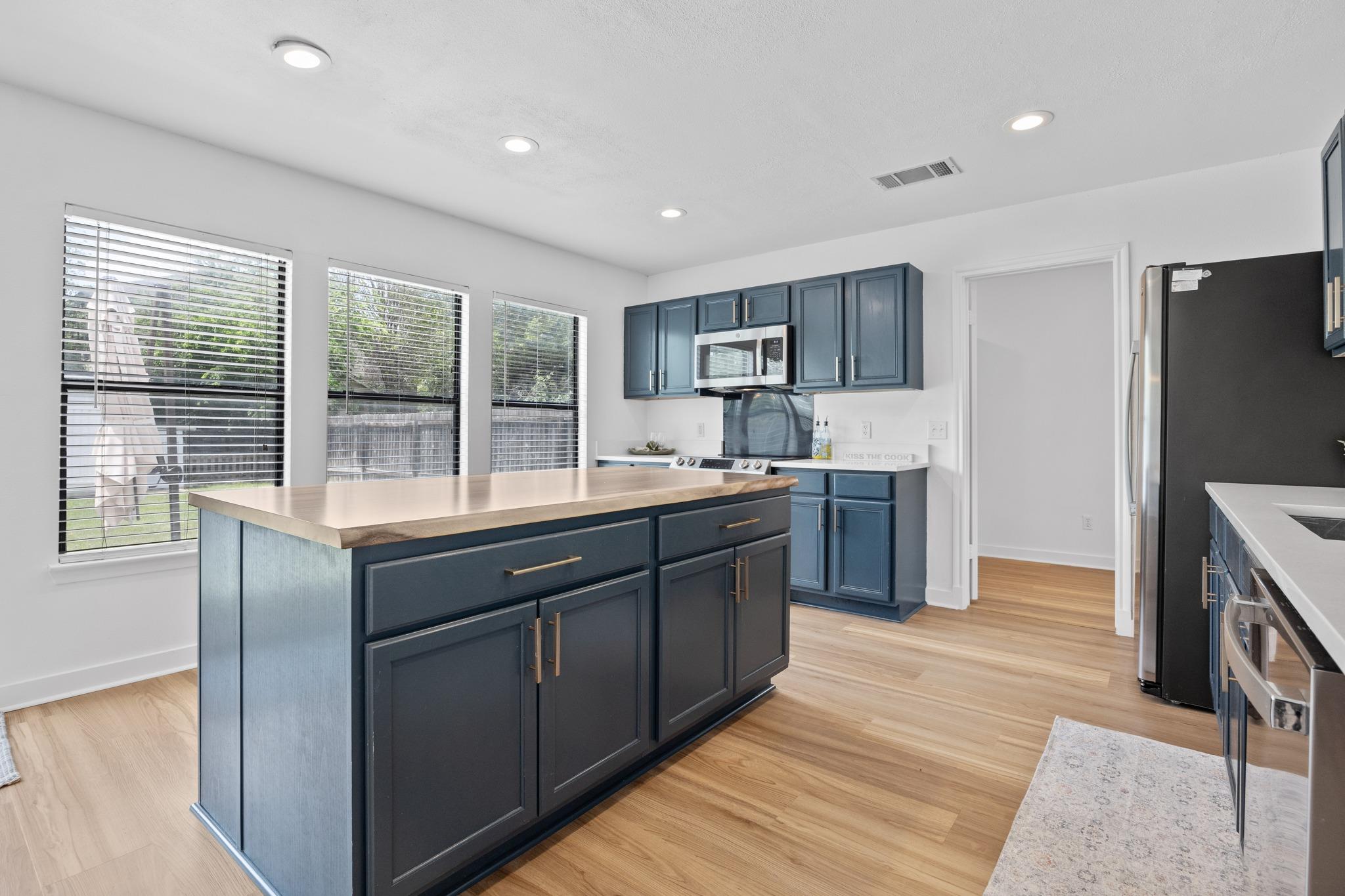 2405 Byfield Dr, Cedar Park, TX 78613