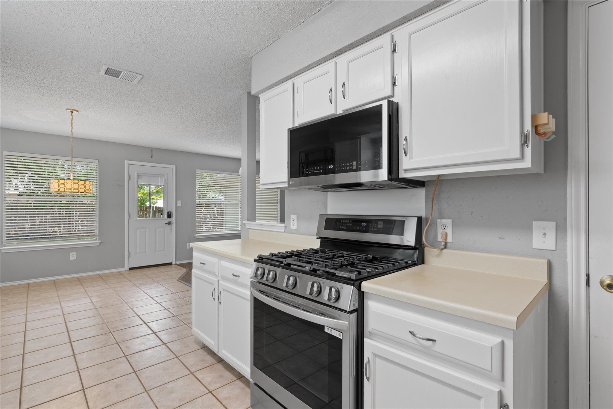 913 Dover Pass, Cedar Park, TX 78613