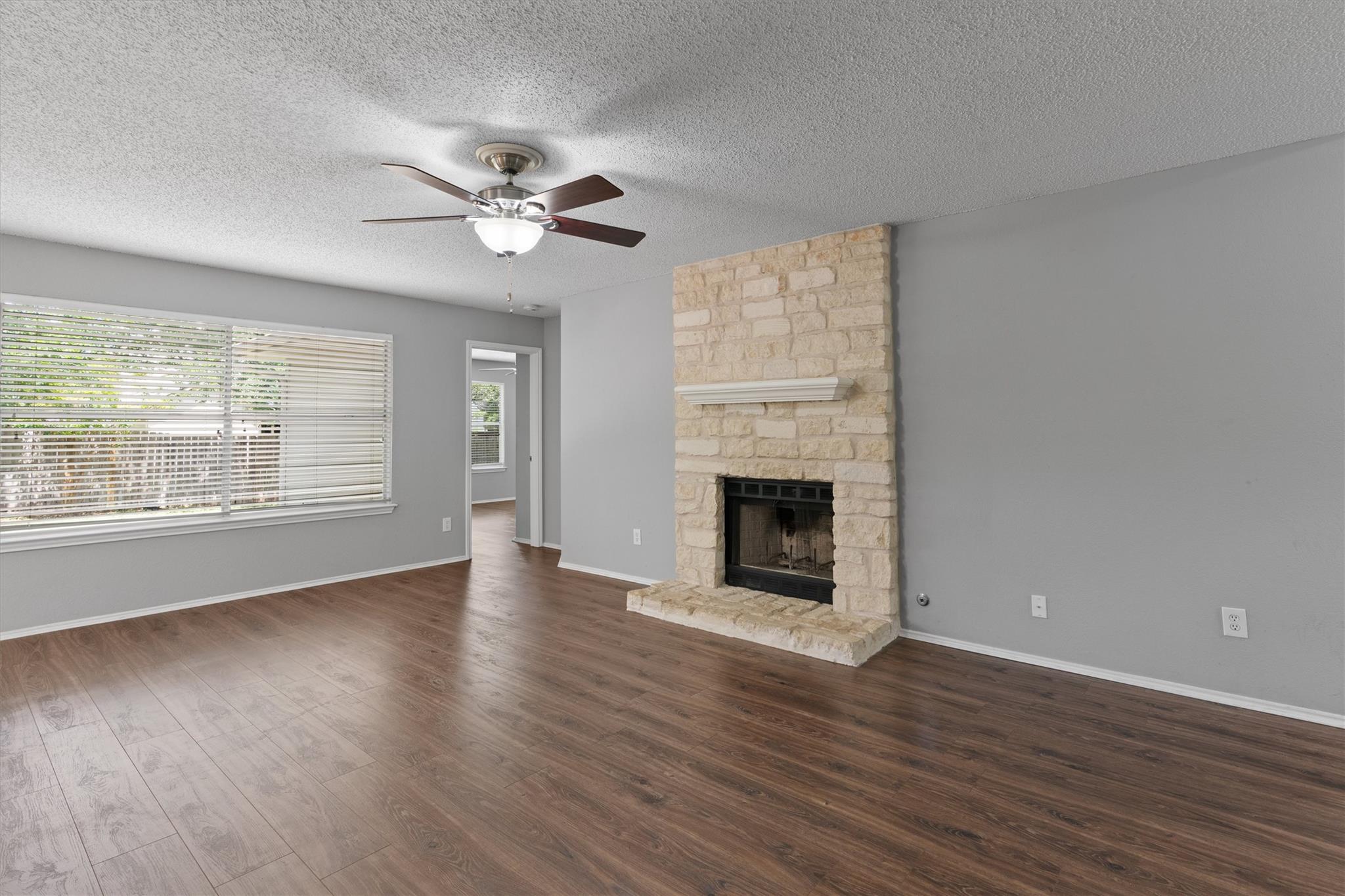 913 Dover Pass, Cedar Park, TX 78613