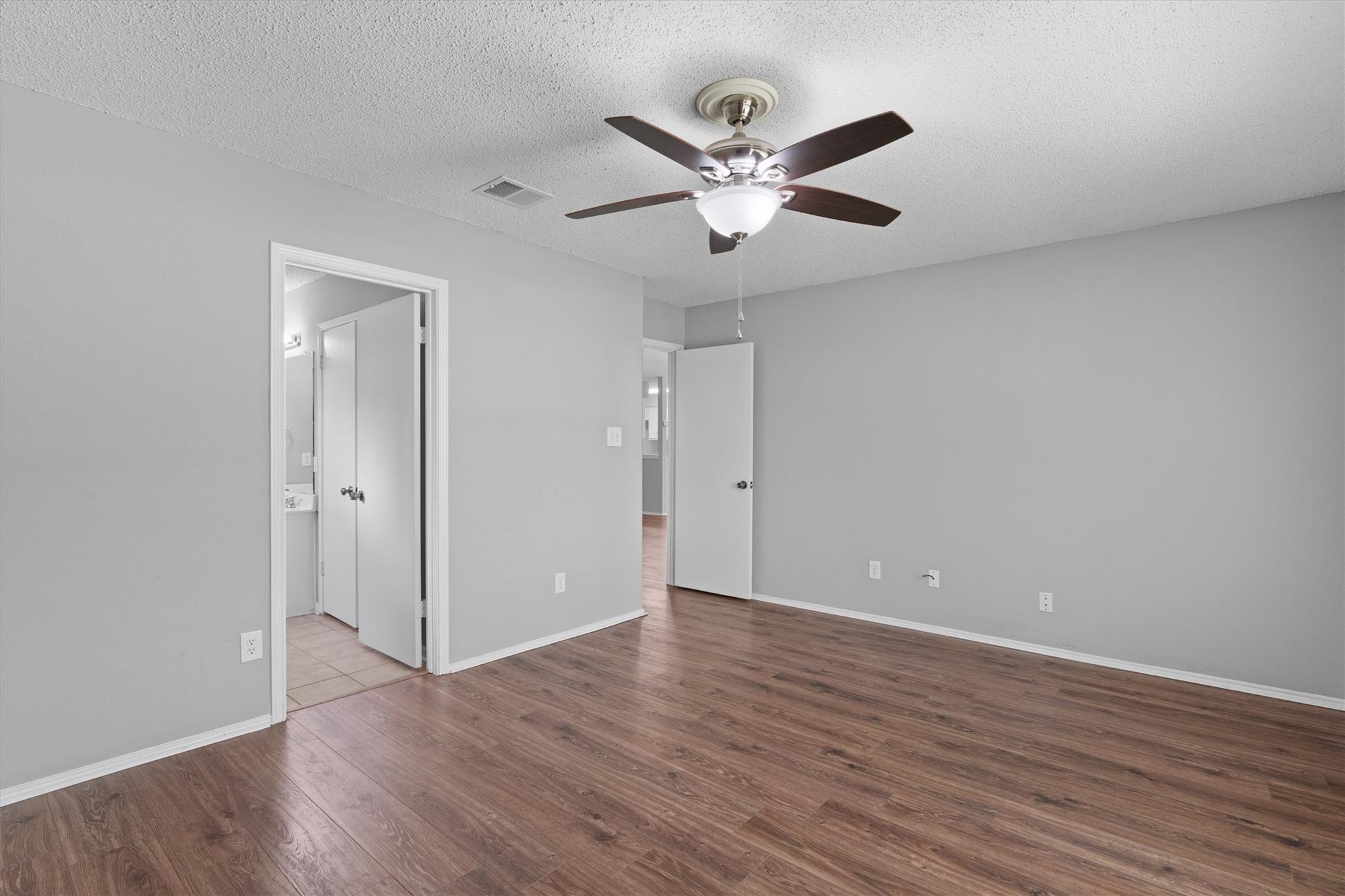 913 Dover Pass, Cedar Park, TX 78613