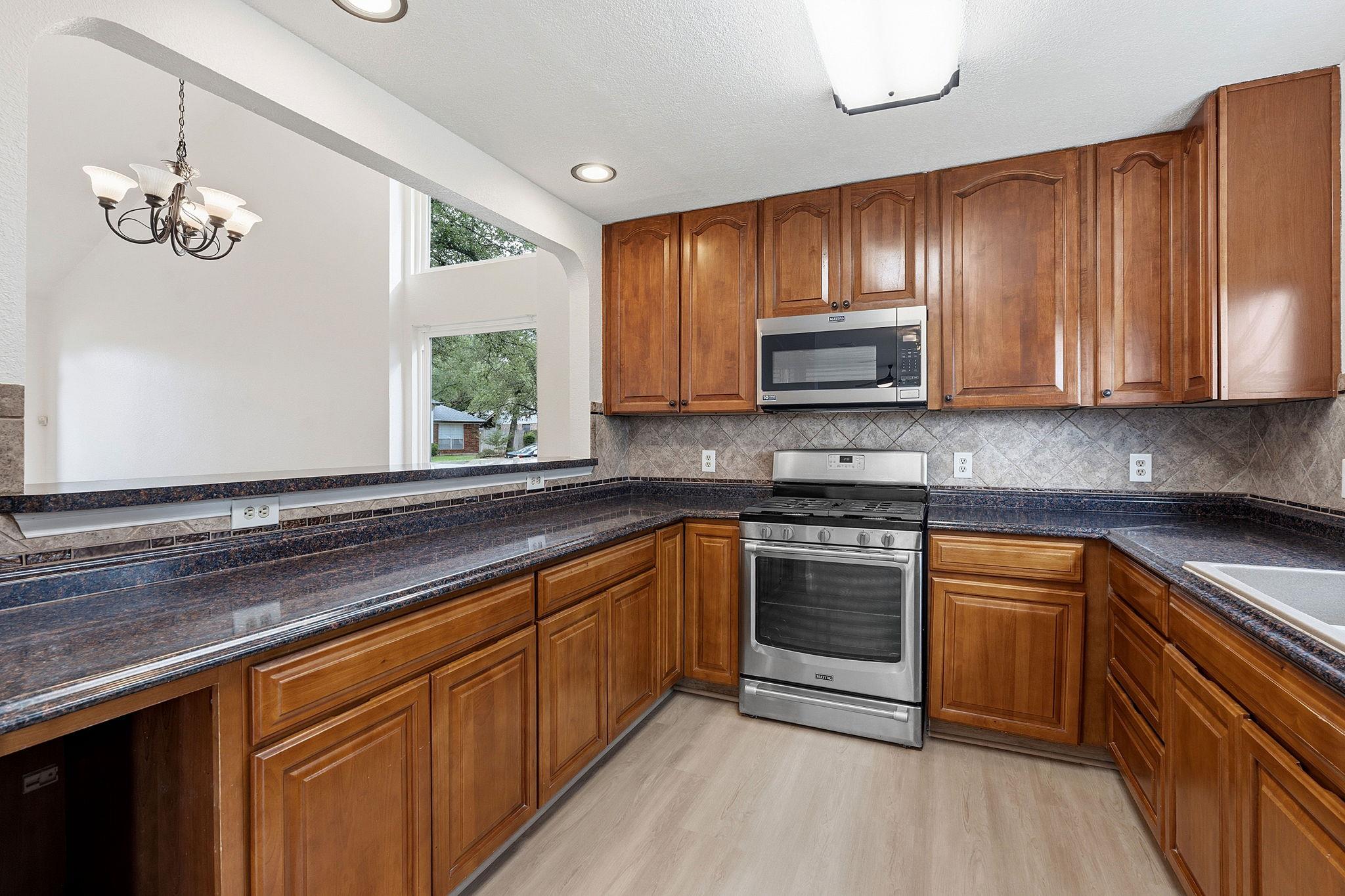 1201 Deer Grove Dr, Cedar Park, TX 78613
