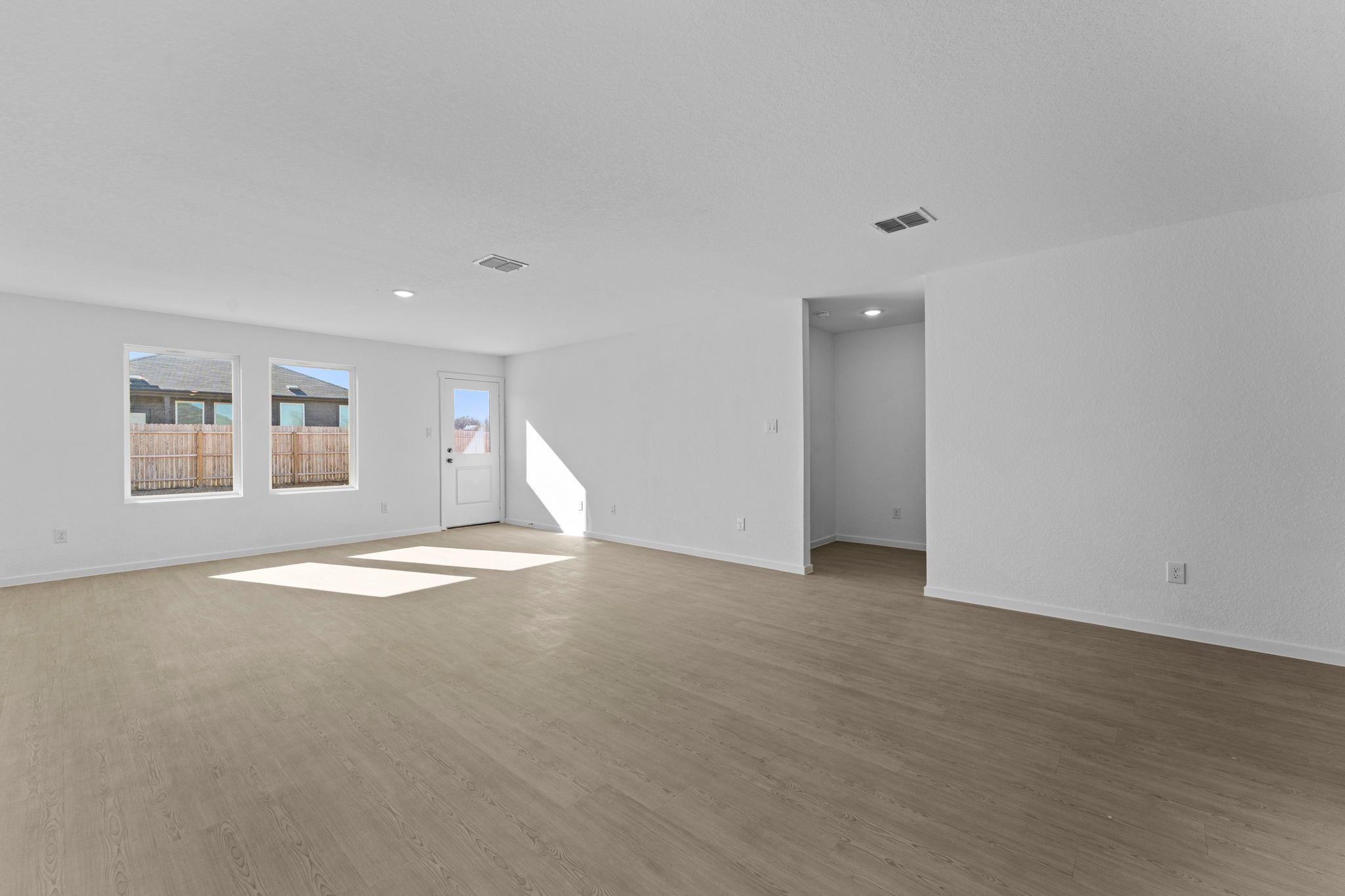101 Ellendale Pl, Fredericksburg, TX 78624