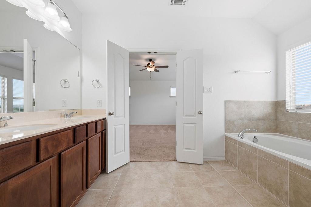 1005 Ridge Runner Dr, Georgetown, TX 78628