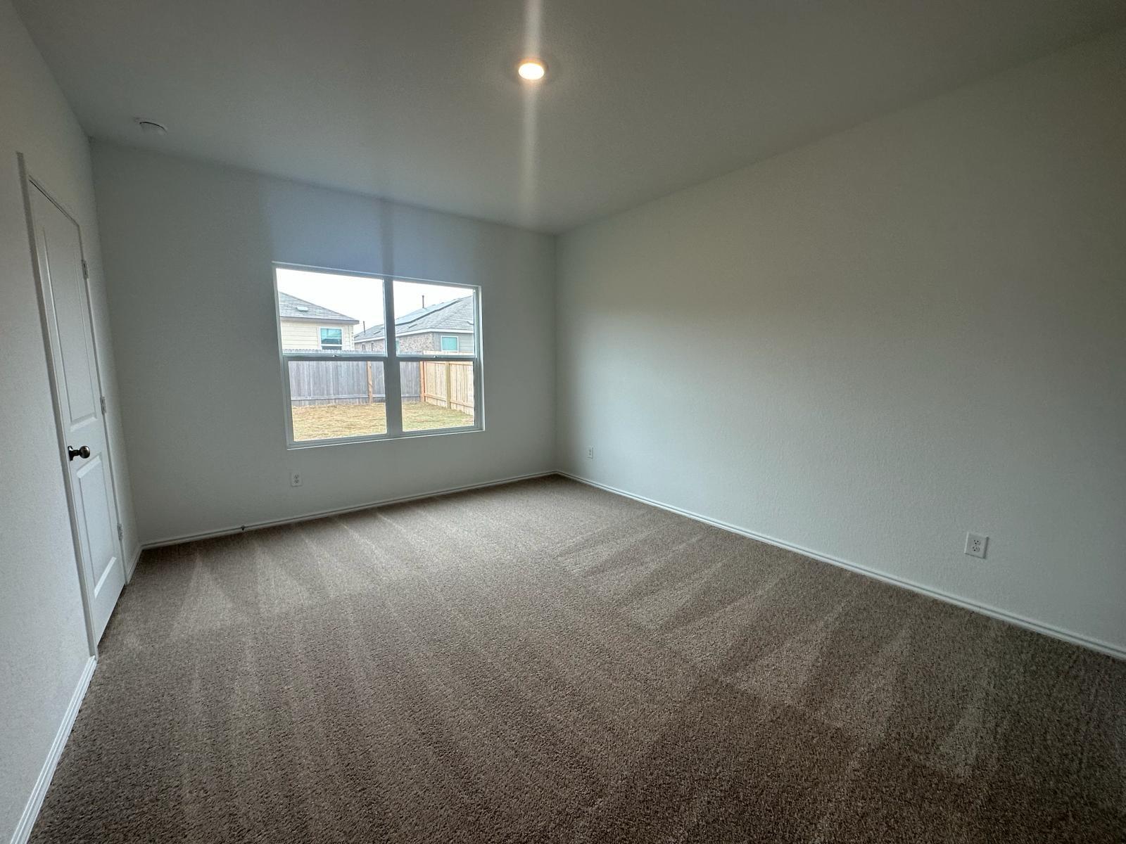 312 Sonterra Dr, San Marcos, TX 78666