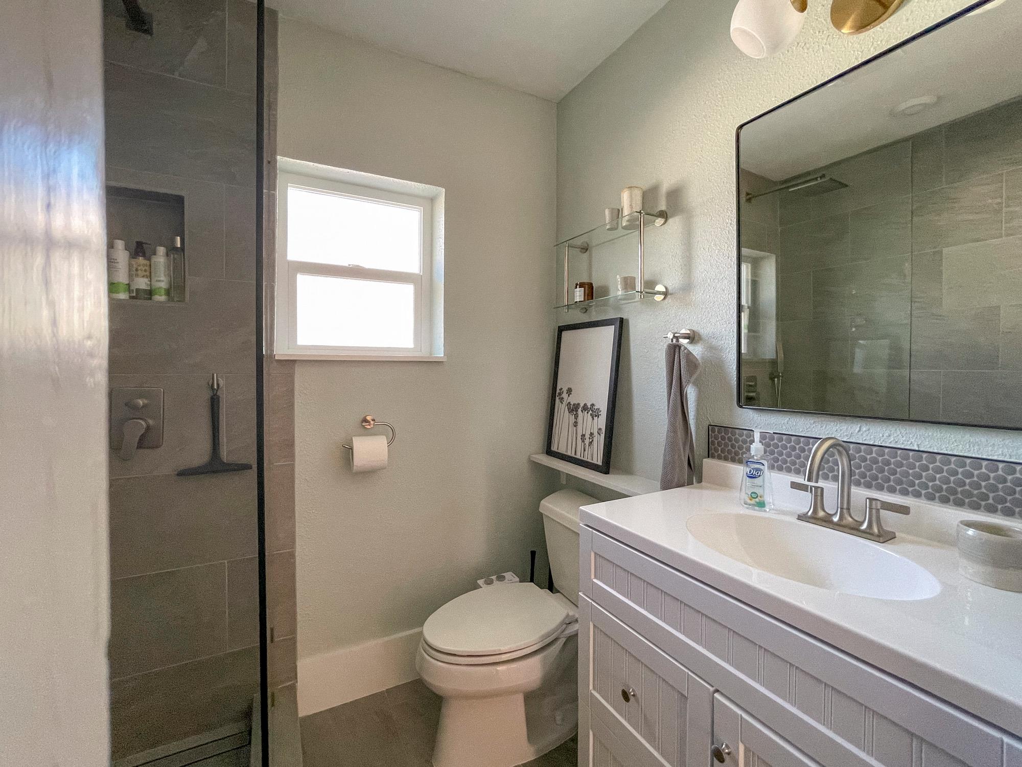 2013 Tillotson Ave, Austin, TX 78702