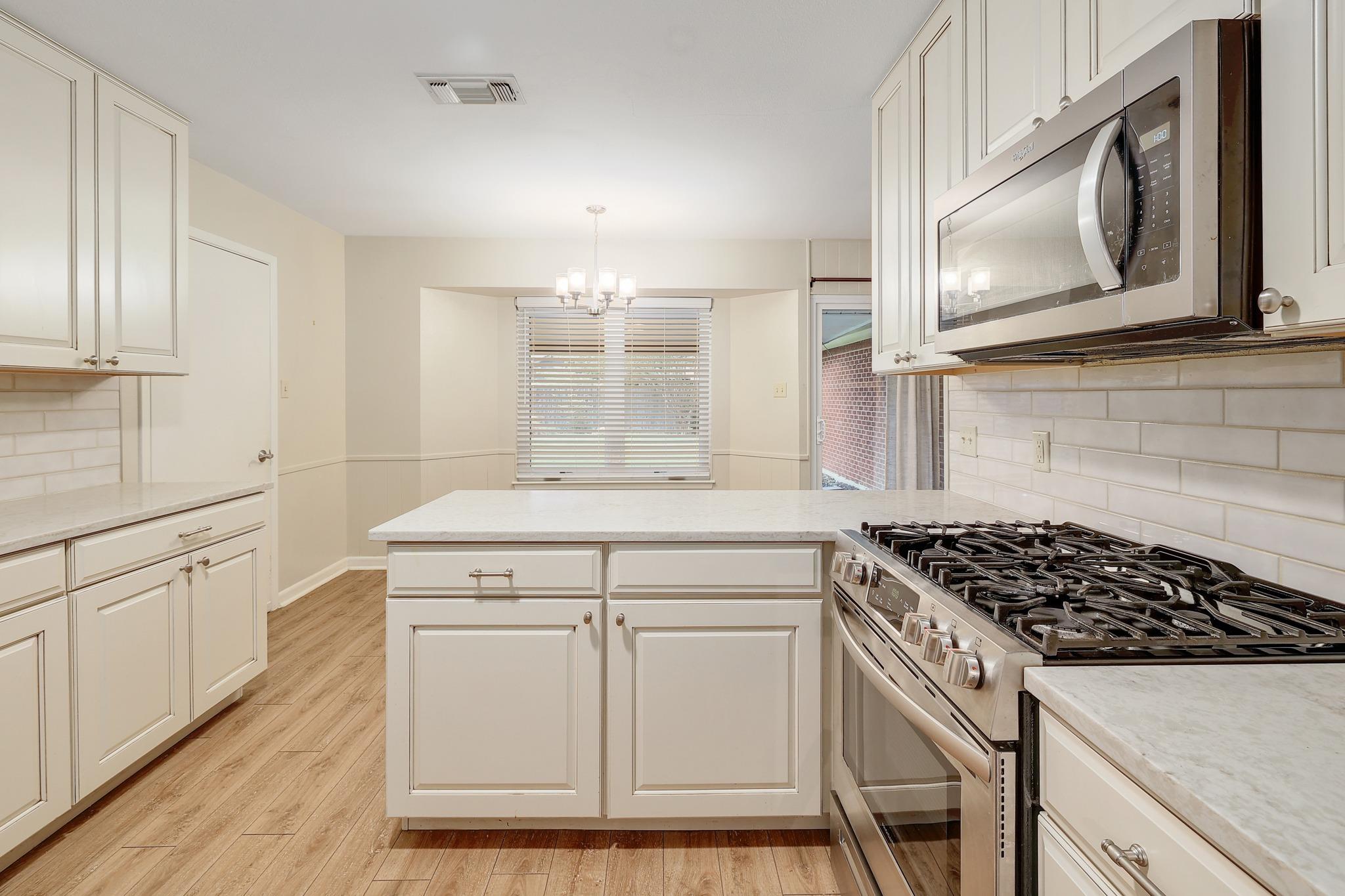 8609 Melshire Dr, Austin, TX 78757