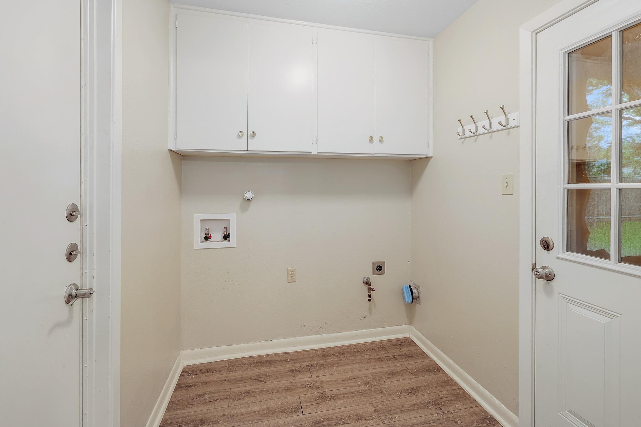 8609 Melshire Dr, Austin, TX 78757