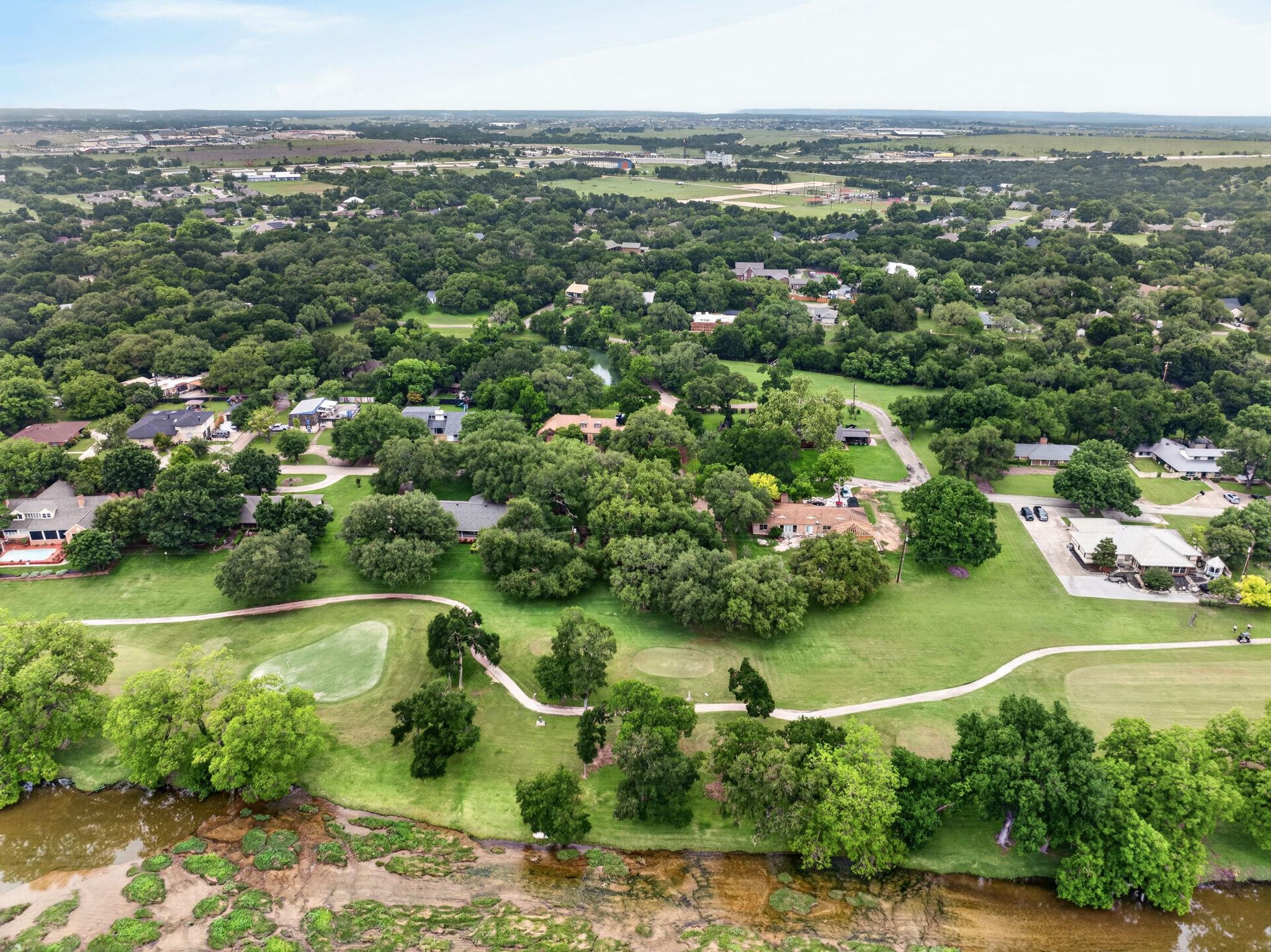 1301 Mill Creek Dr, Salado, TX 76571
