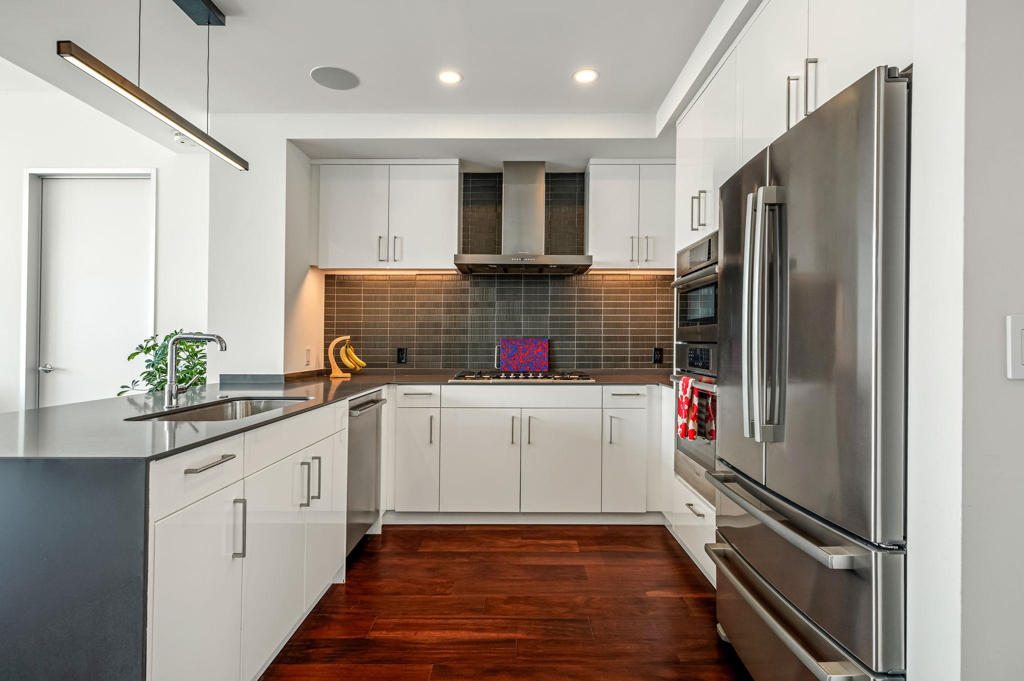 301 West Ave # 2009, Austin, TX 78701
