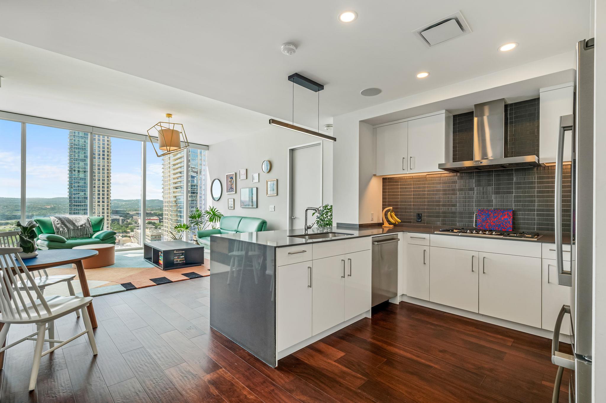 301 West Ave # 2009, Austin, TX 78701