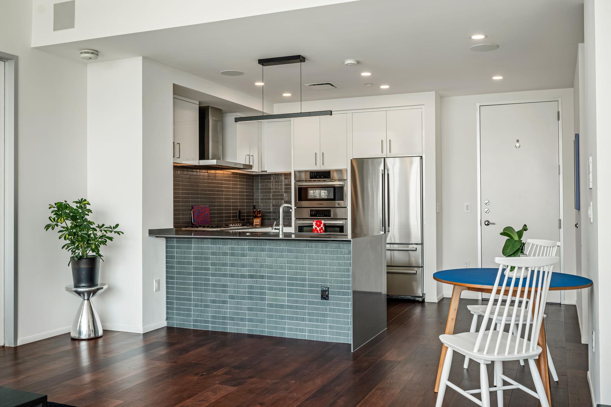 301 West Ave # 2009, Austin, TX 78701