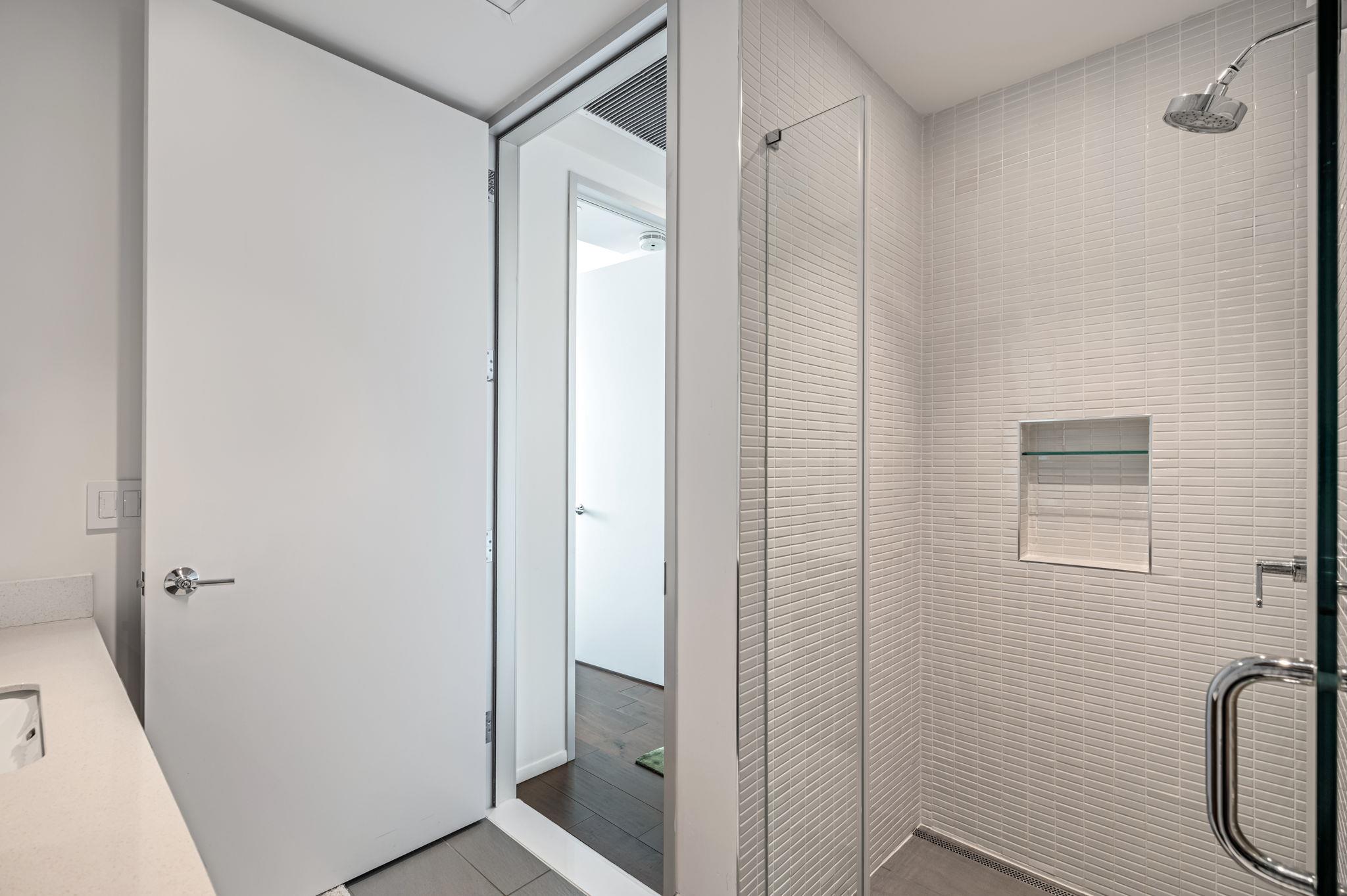 301 West Ave # 2009, Austin, TX 78701