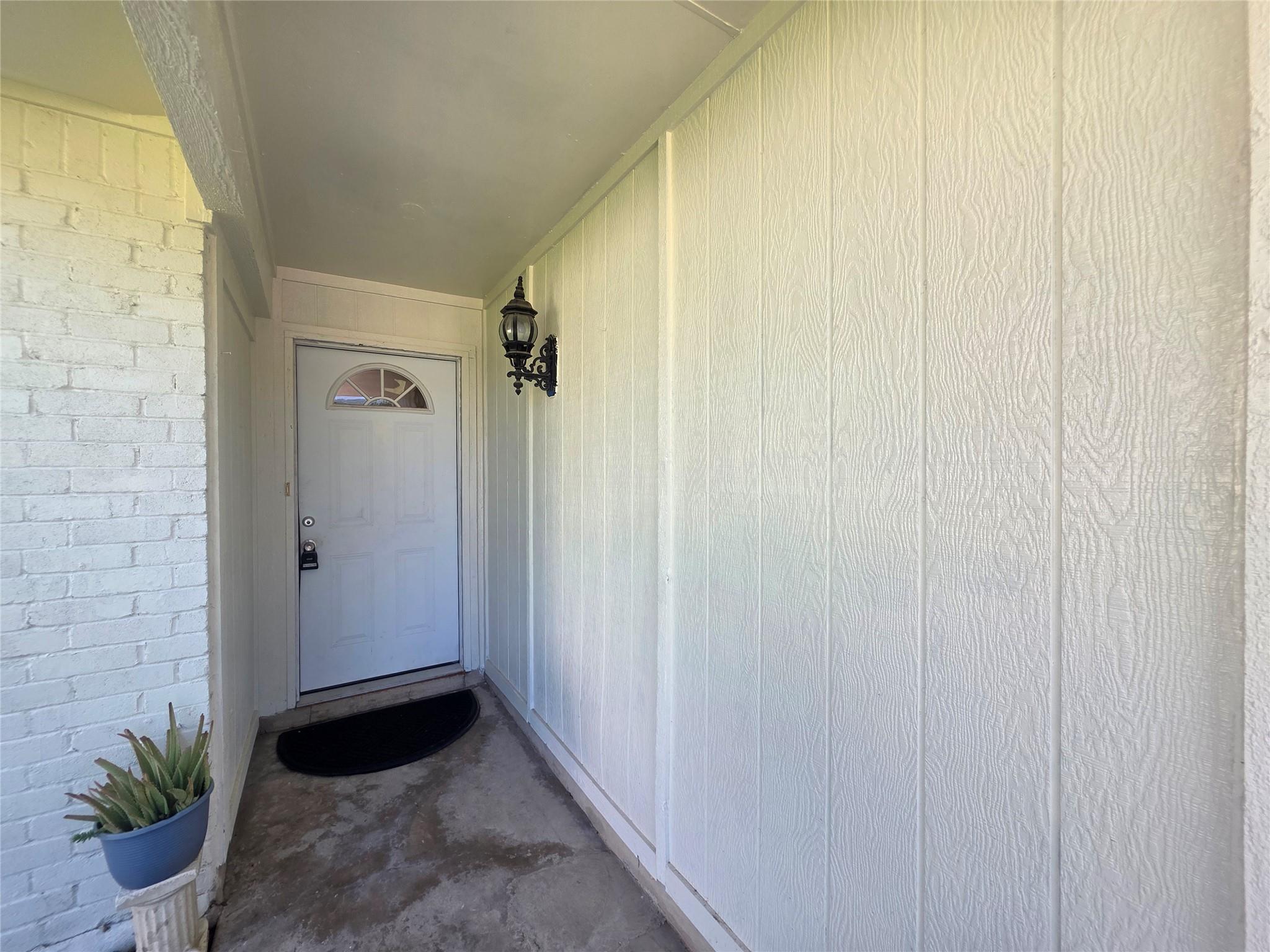 104 E Eggleston St, Manor, TX 78653