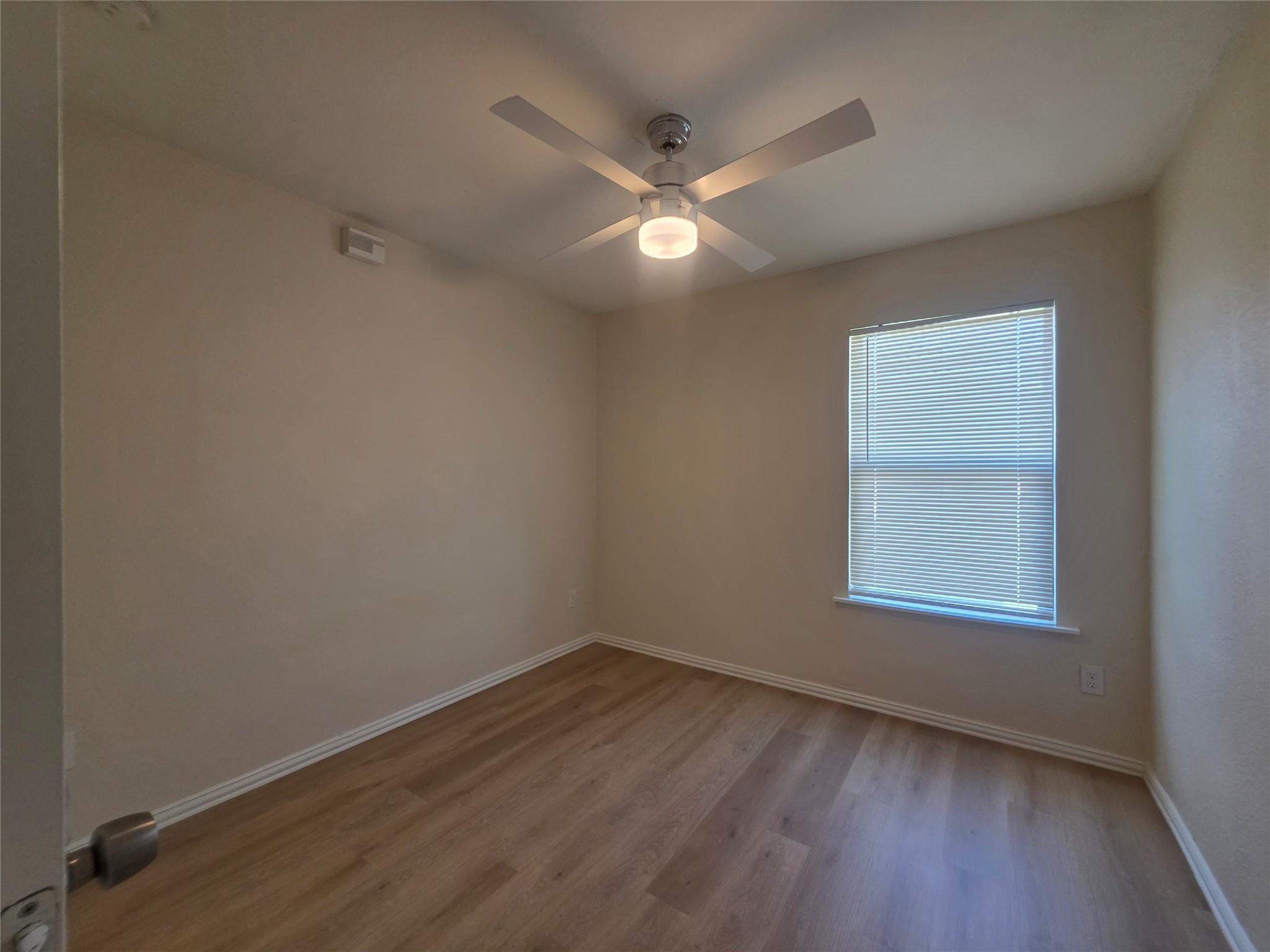 104 E Eggleston St, Manor, TX 78653