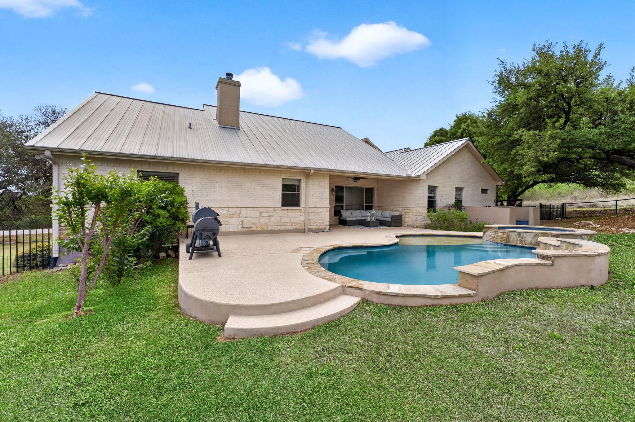 123 GROSBEAK Dr, Spring Branch, TX 78070