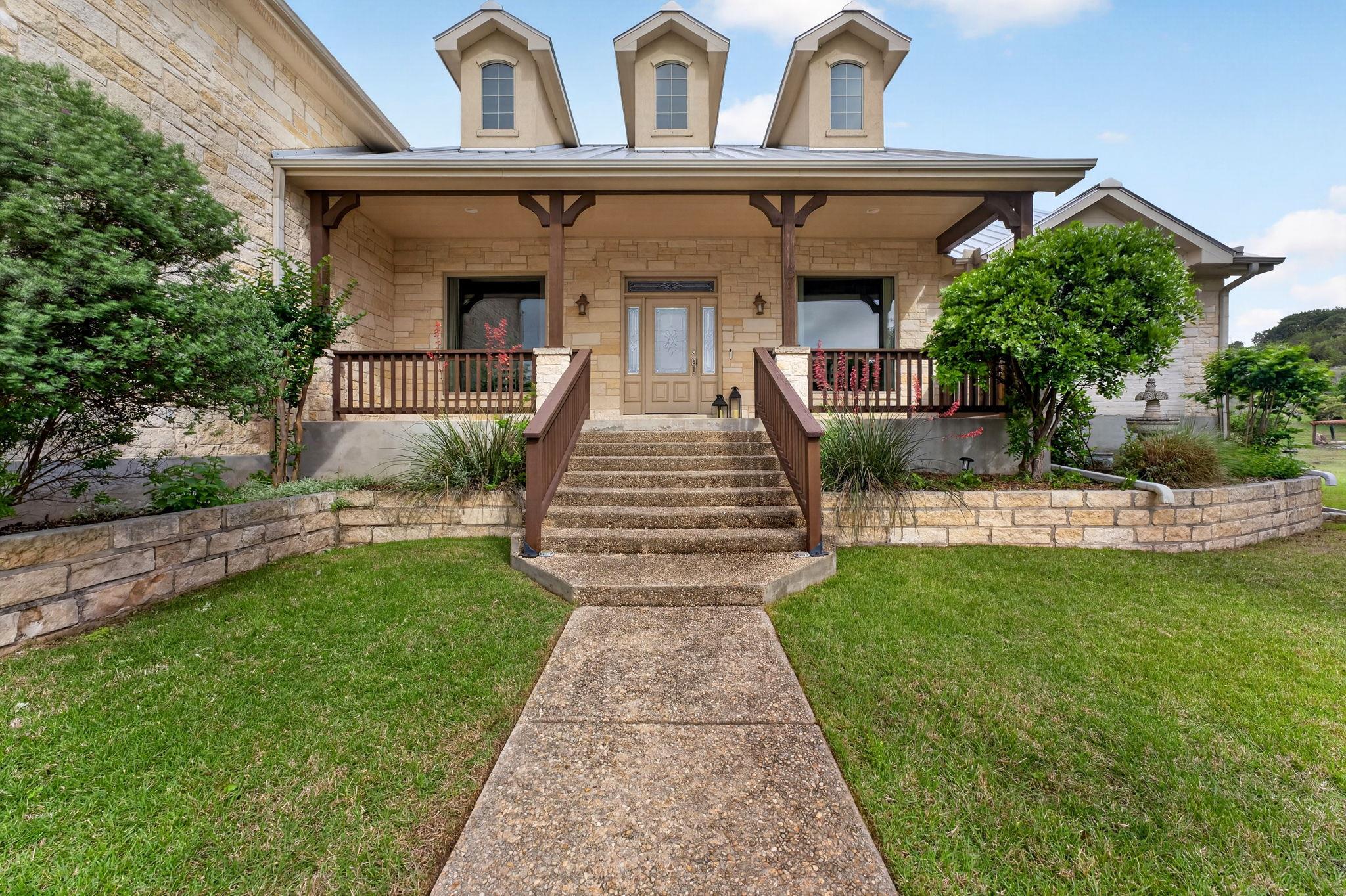 123 GROSBEAK Dr, Spring Branch, TX 78070