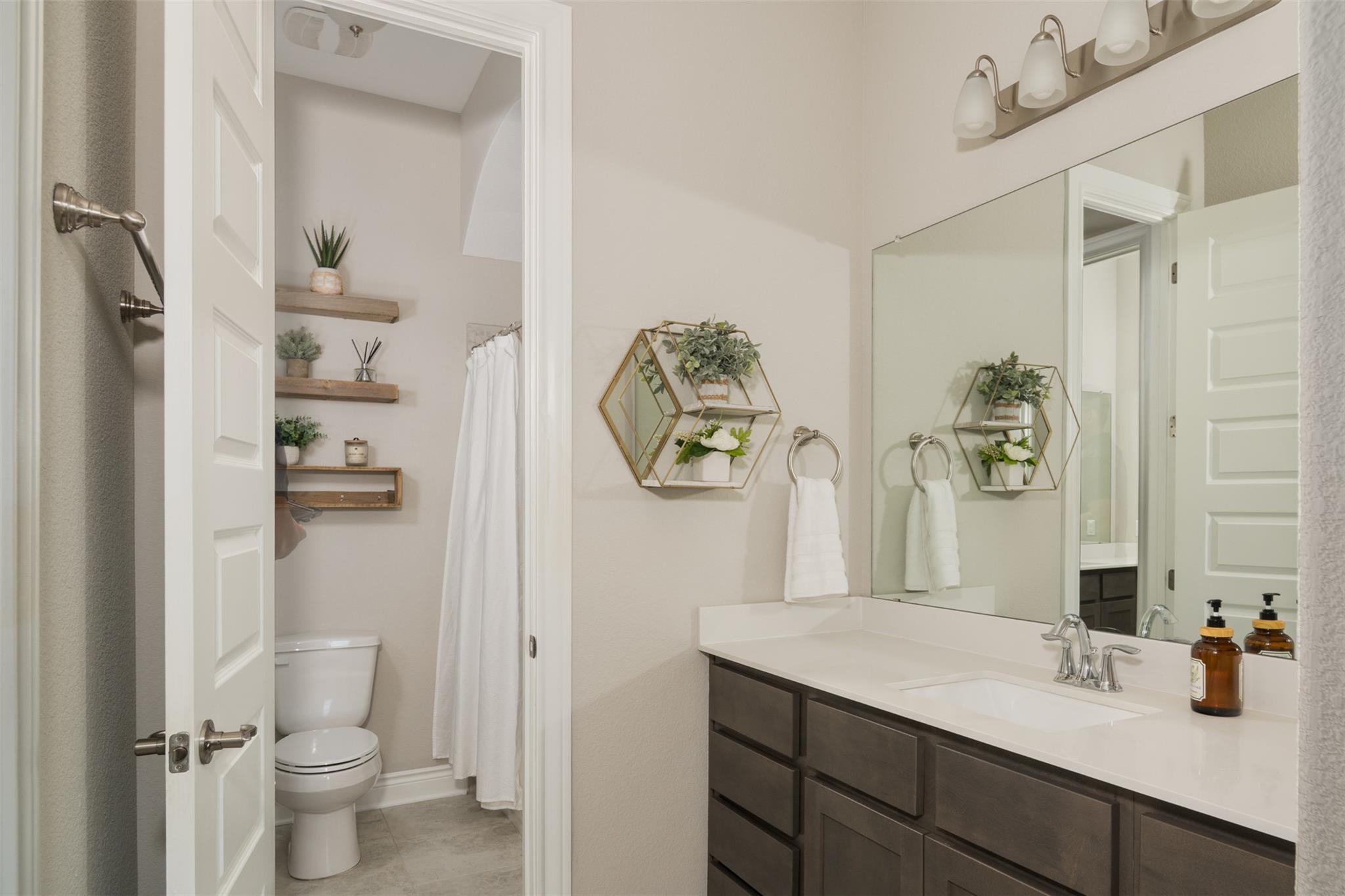 893 Blue Ridge Dr, Dripping Springs, TX 78620