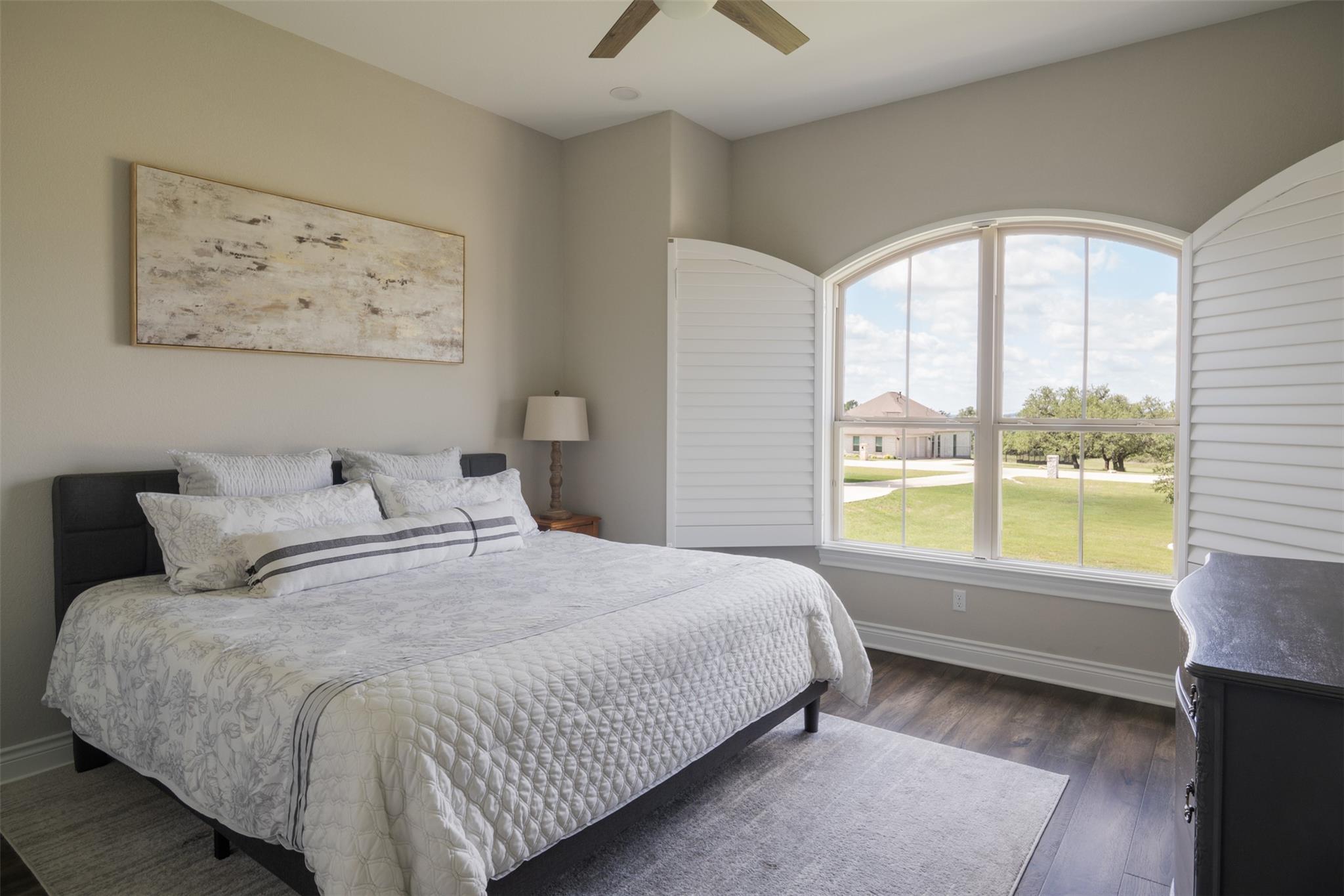 893 Blue Ridge Dr, Dripping Springs, TX 78620