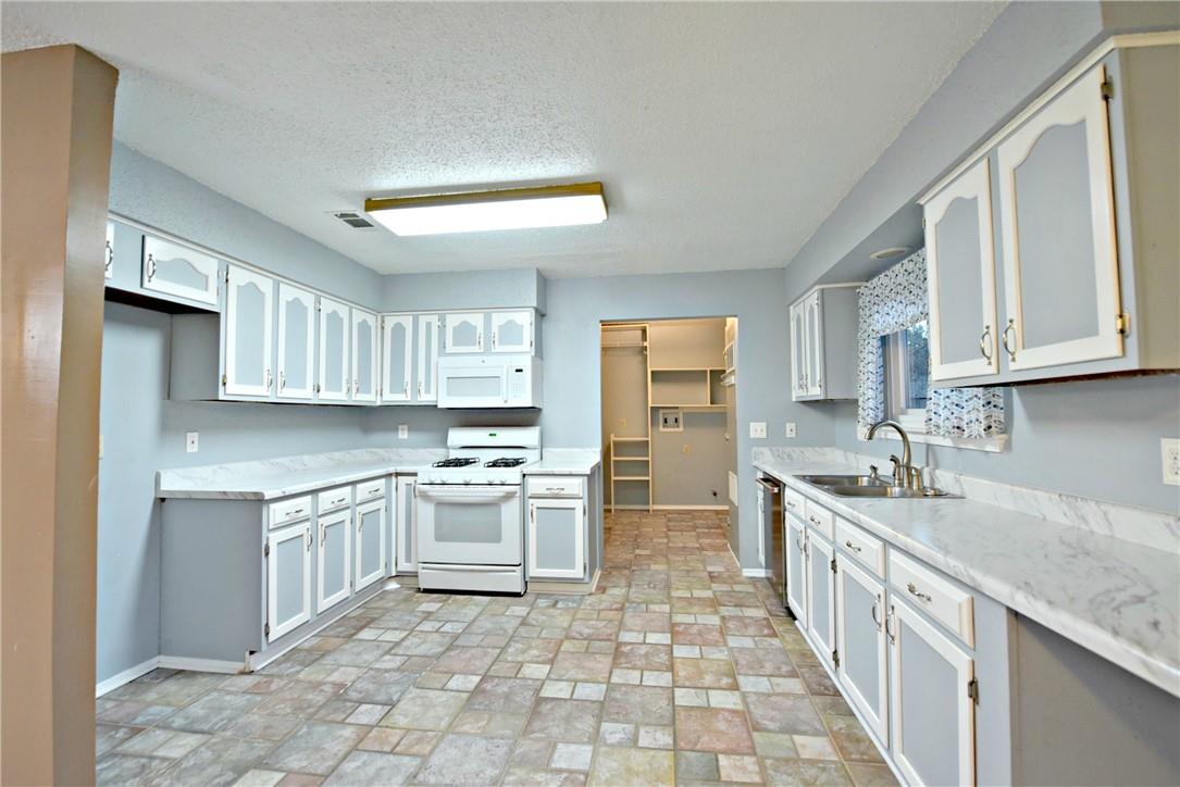 11028 Hard Rock Rd, Austin, TX 78750