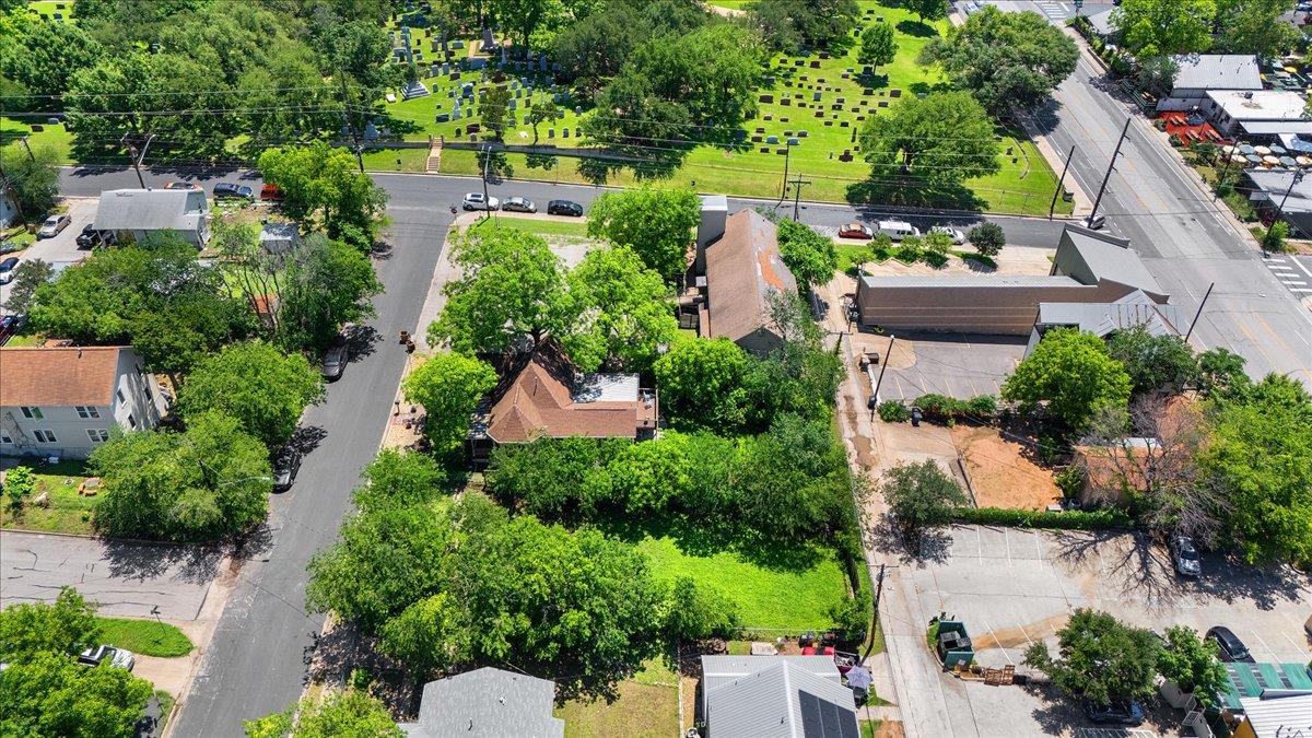 1205 E 8th St, Austin, TX 78702