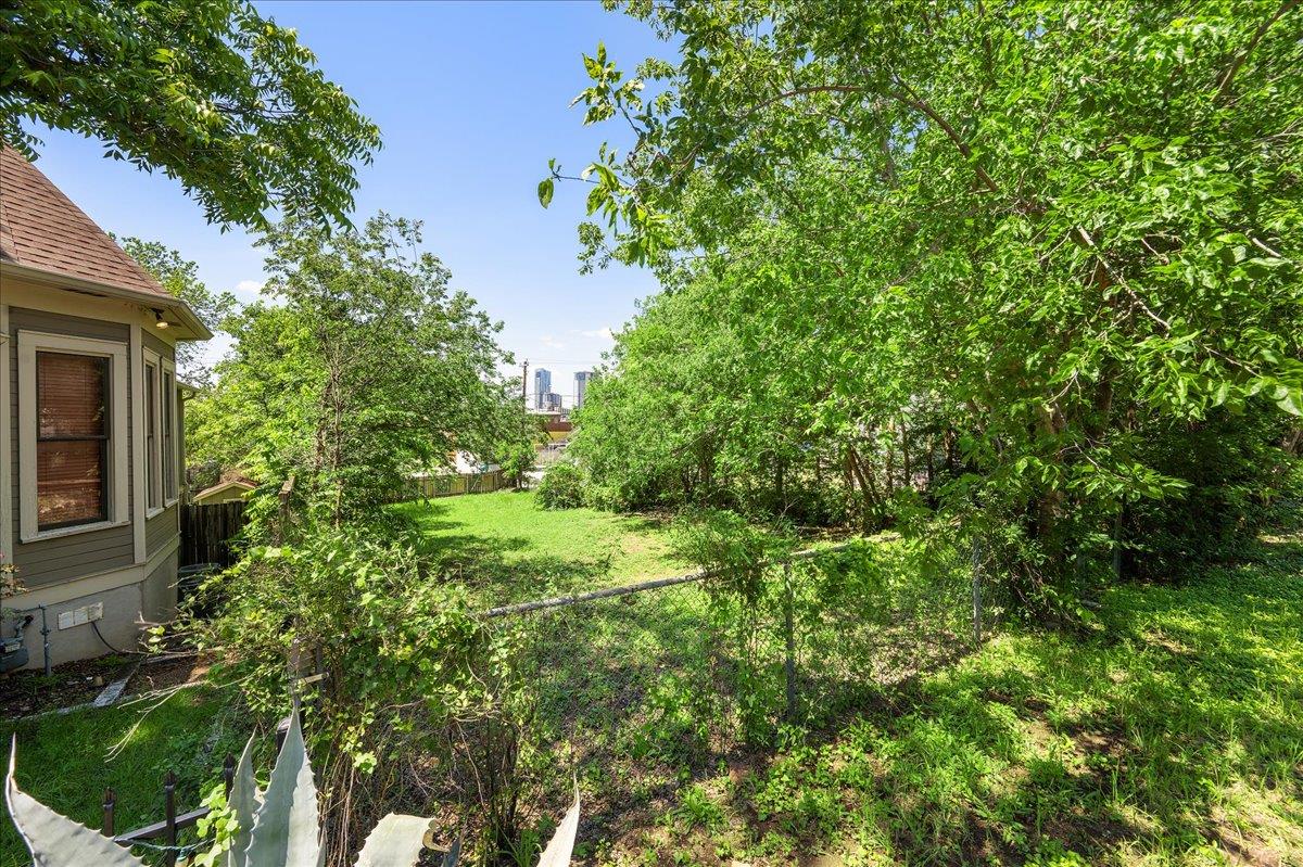 1205 E 8th St, Austin, TX 78702