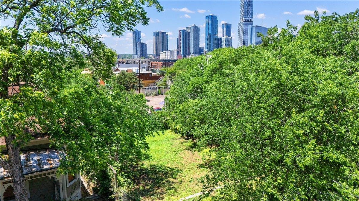 1205 E 8th St, Austin, TX 78702