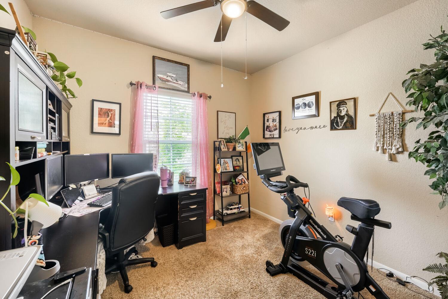 274 Orchard Ln, Kyle, TX 78640