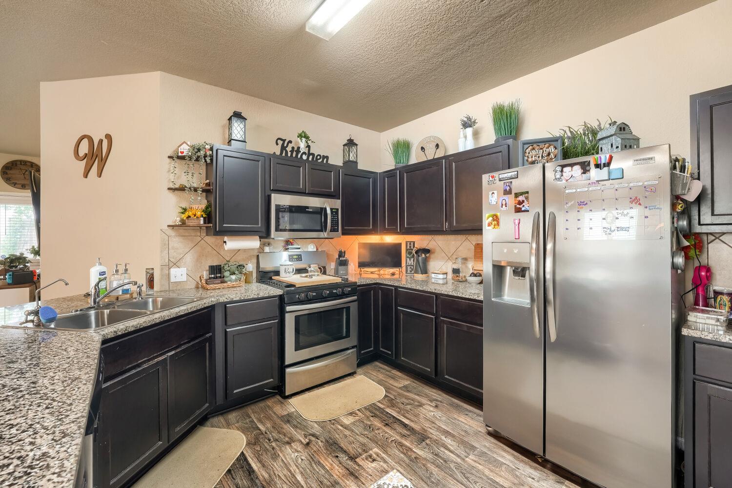274 Orchard Ln, Kyle, TX 78640