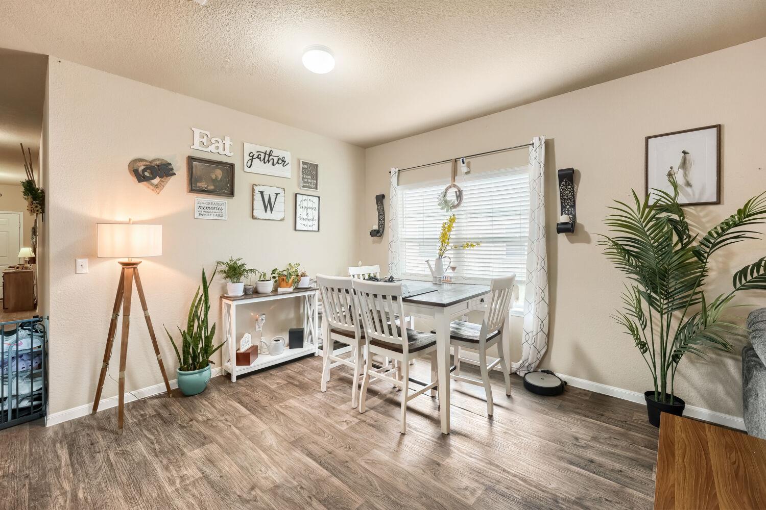 274 Orchard Ln, Kyle, TX 78640