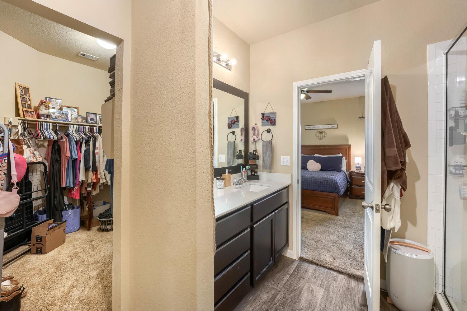 274 Orchard Ln, Kyle, TX 78640