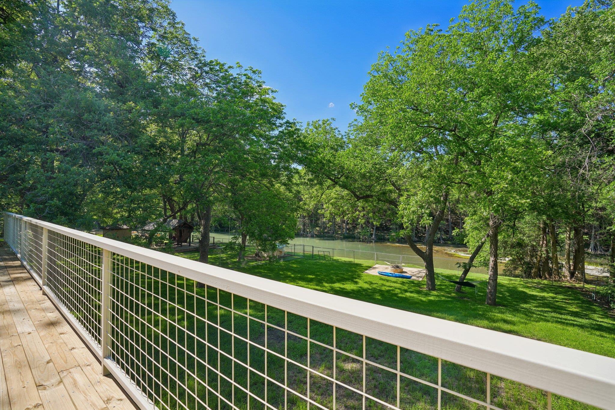 716 River Cliff Dr, Canyon Lake, TX 78133
