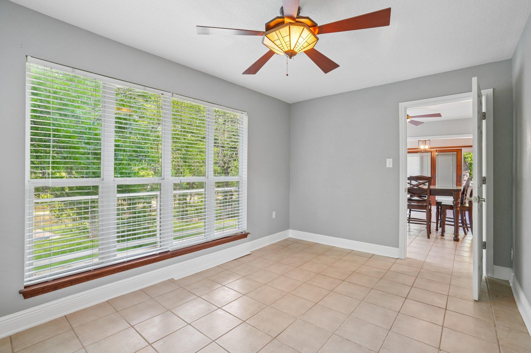 716 River Cliff Dr, Canyon Lake, TX 78133