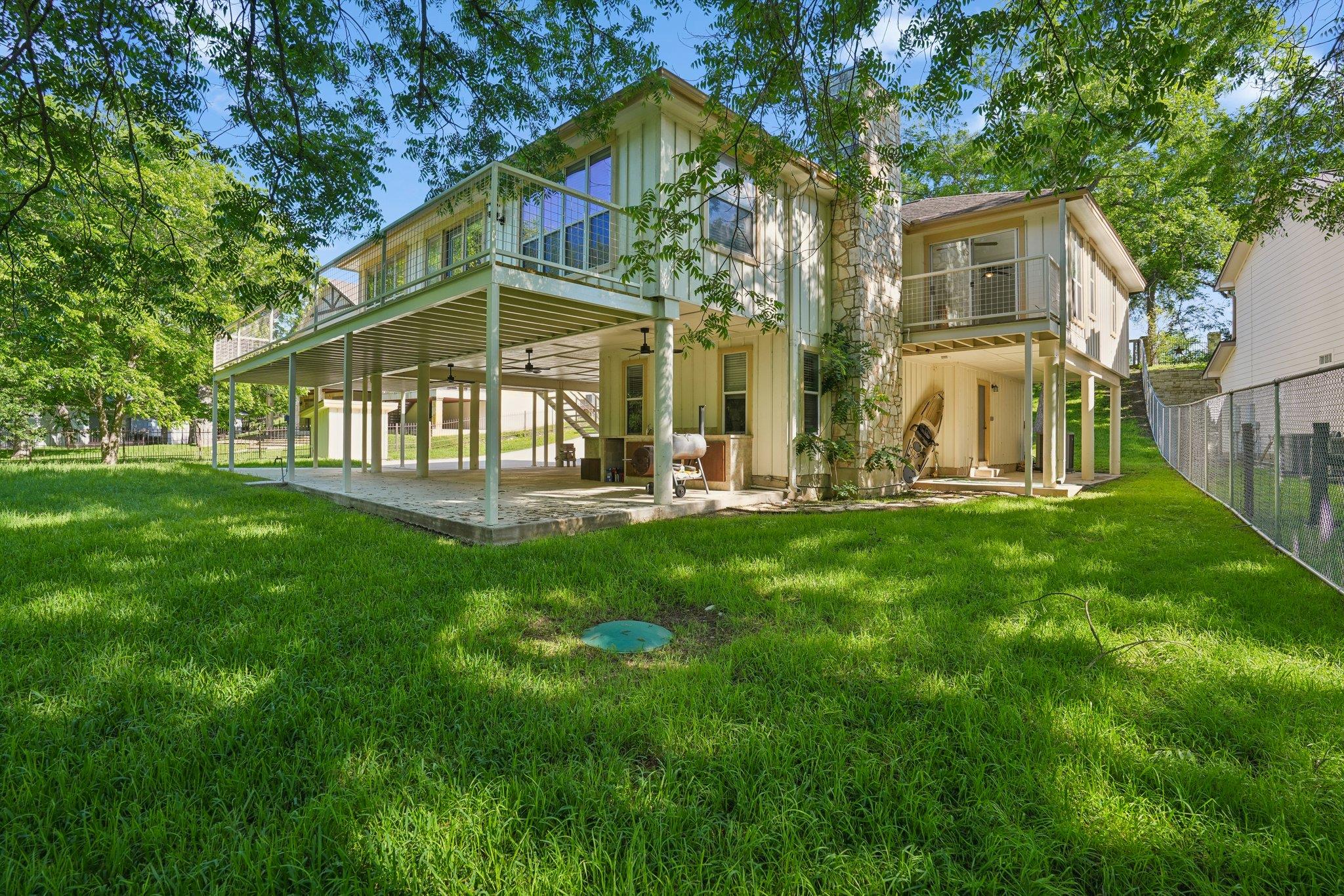 716 River Cliff Dr, Canyon Lake, TX 78133