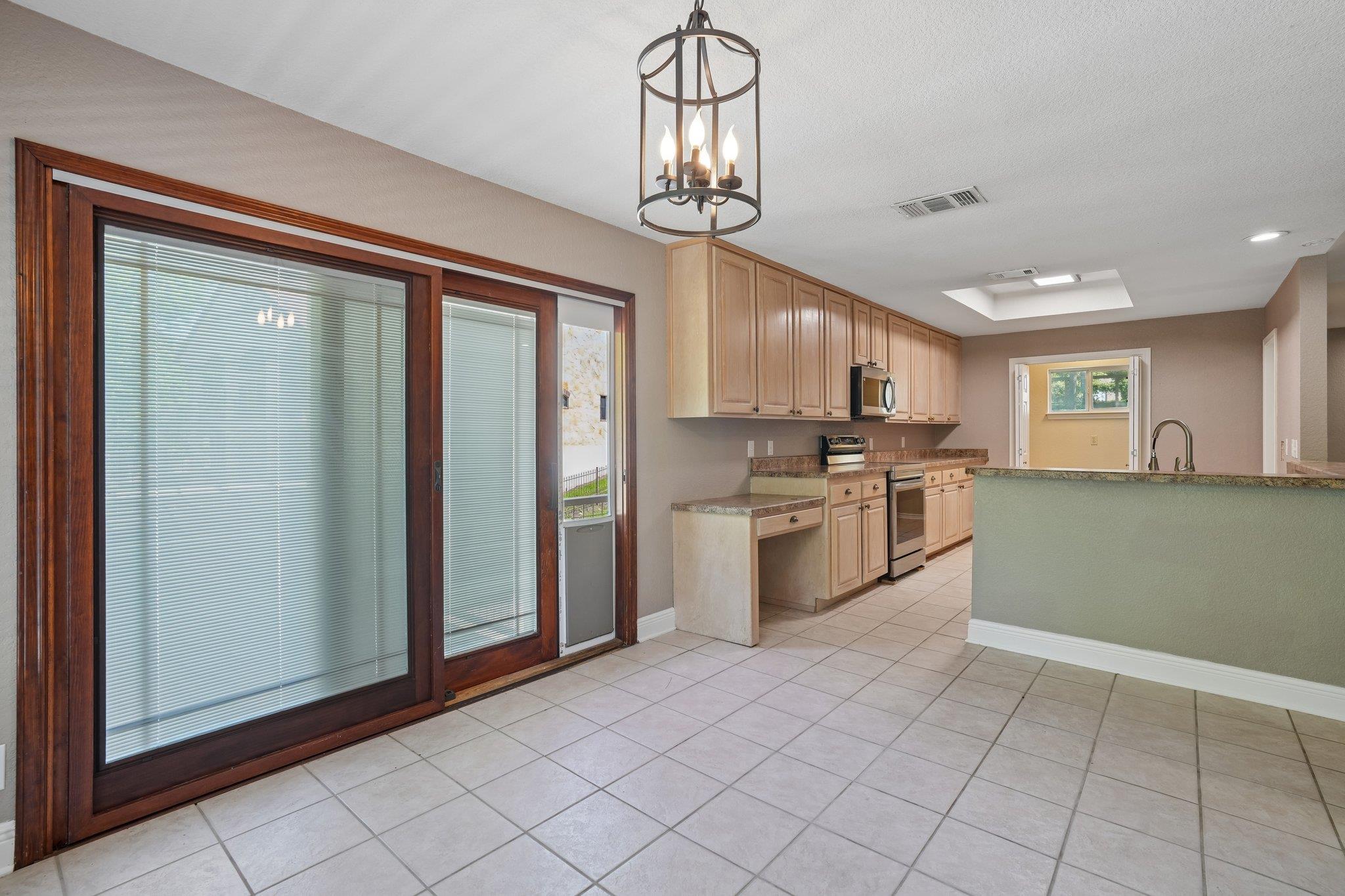 716 River Cliff Dr, Canyon Lake, TX 78133