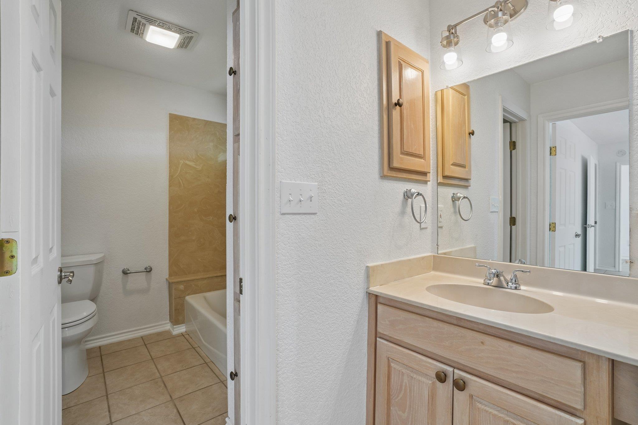 716 River Cliff Dr, Canyon Lake, TX 78133