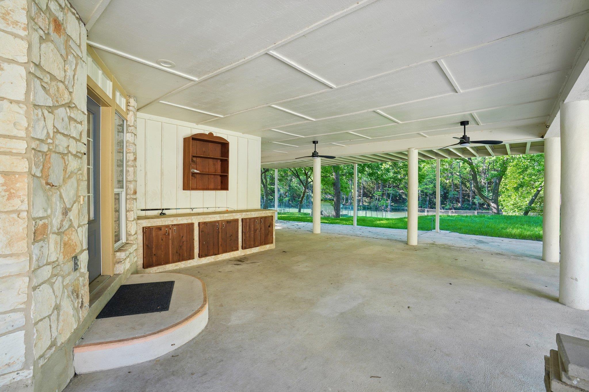 716 River Cliff Dr, Canyon Lake, TX 78133