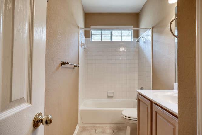 8518 Cahill Dr # 26, Austin, TX 78729