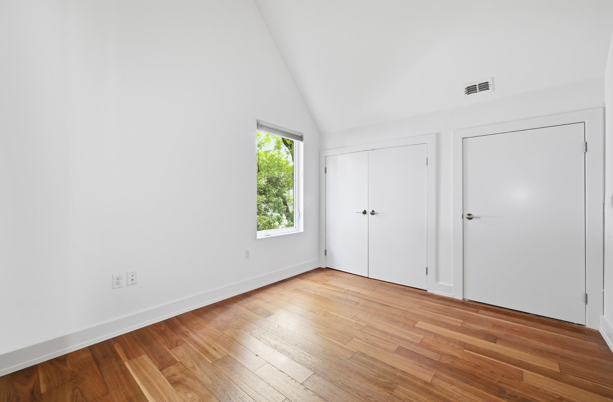 2010 Goodrich Ave # 8B, Austin, TX 78704