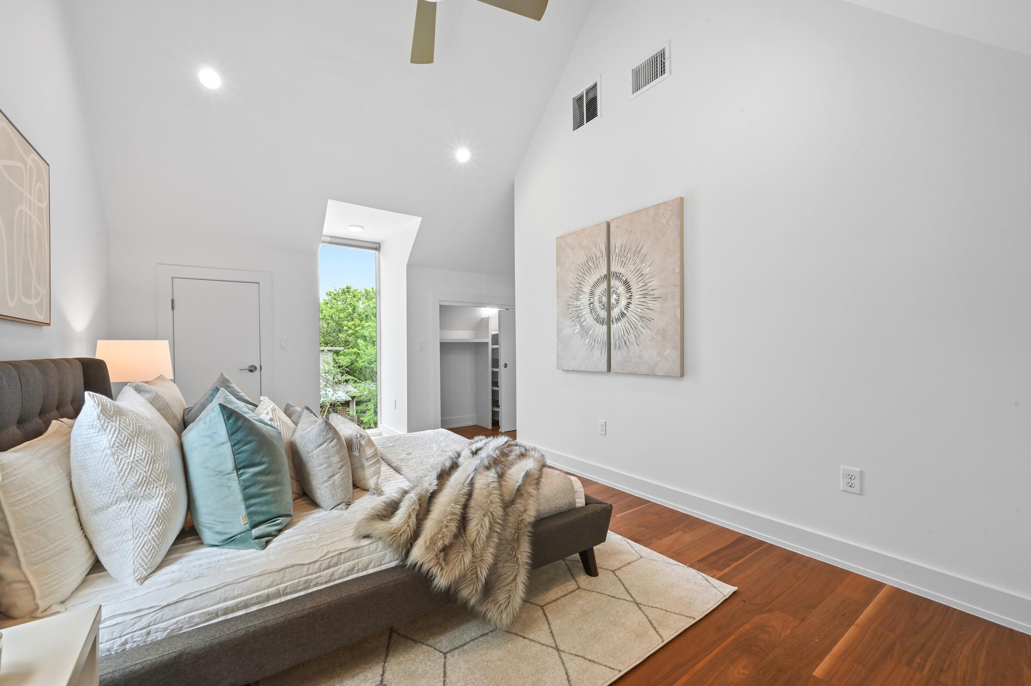 2010 Goodrich Ave # 8B, Austin, TX 78704
