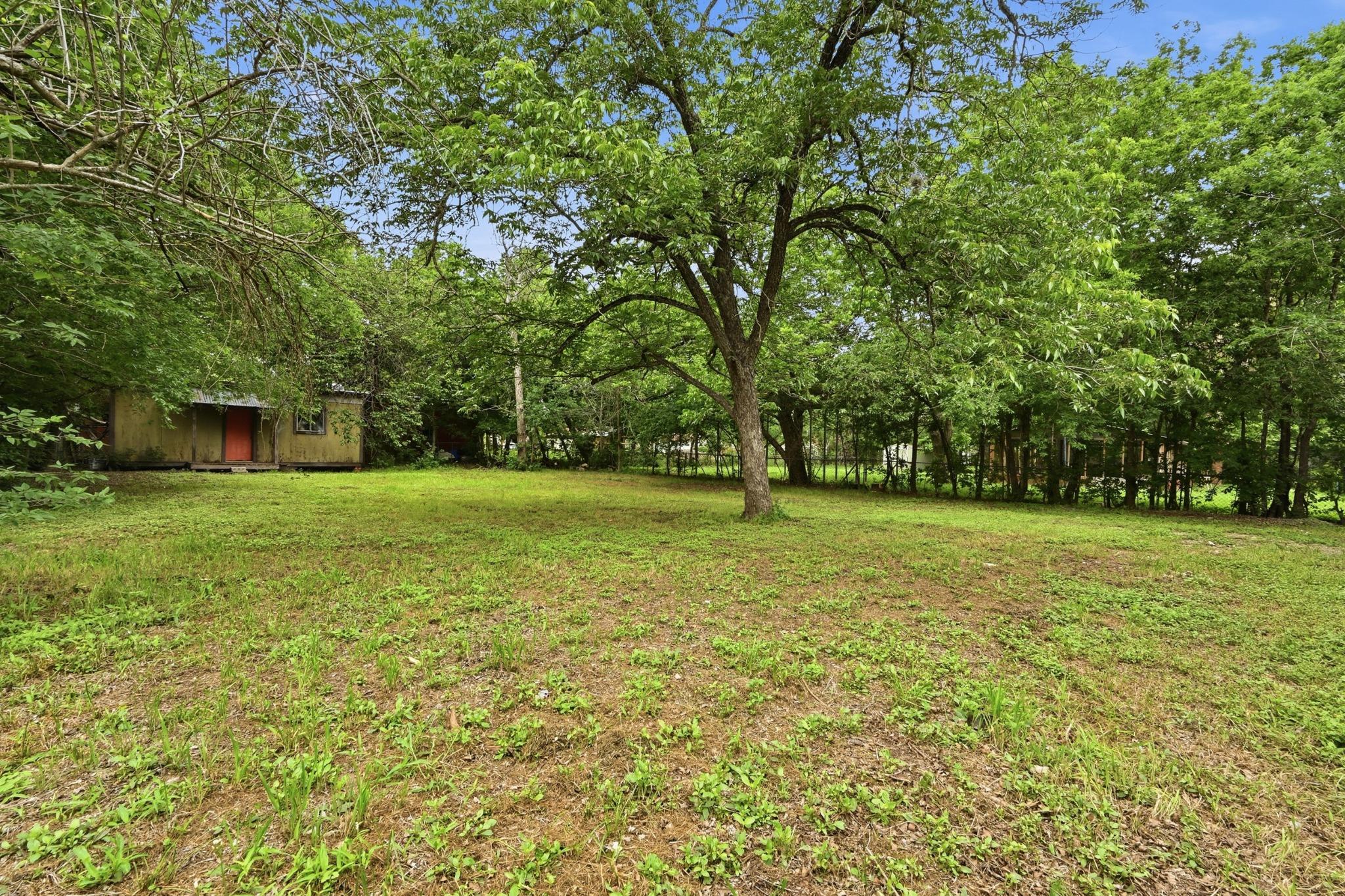 827 Clearfork St, Lockhart, TX 78644