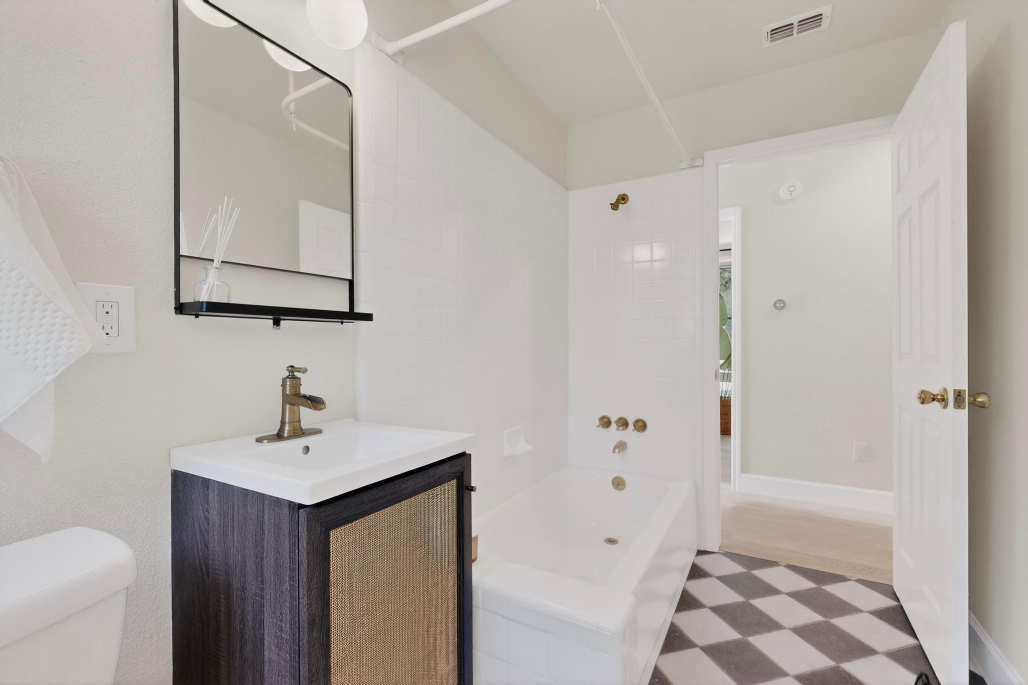 1308 BROADMOOR Dr, Austin, TX 78723