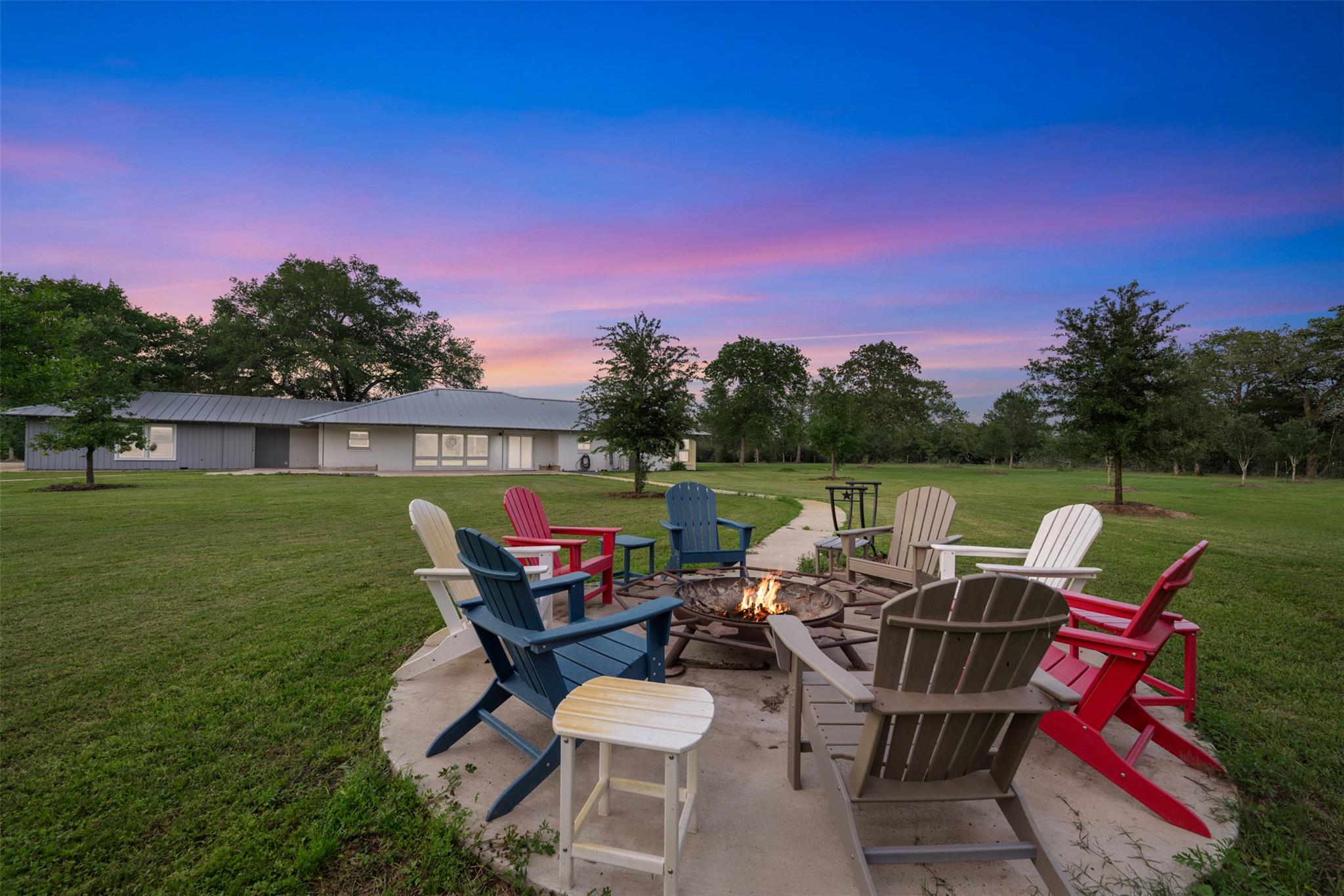 1304 E State Highway 71, West Point, TX 78963